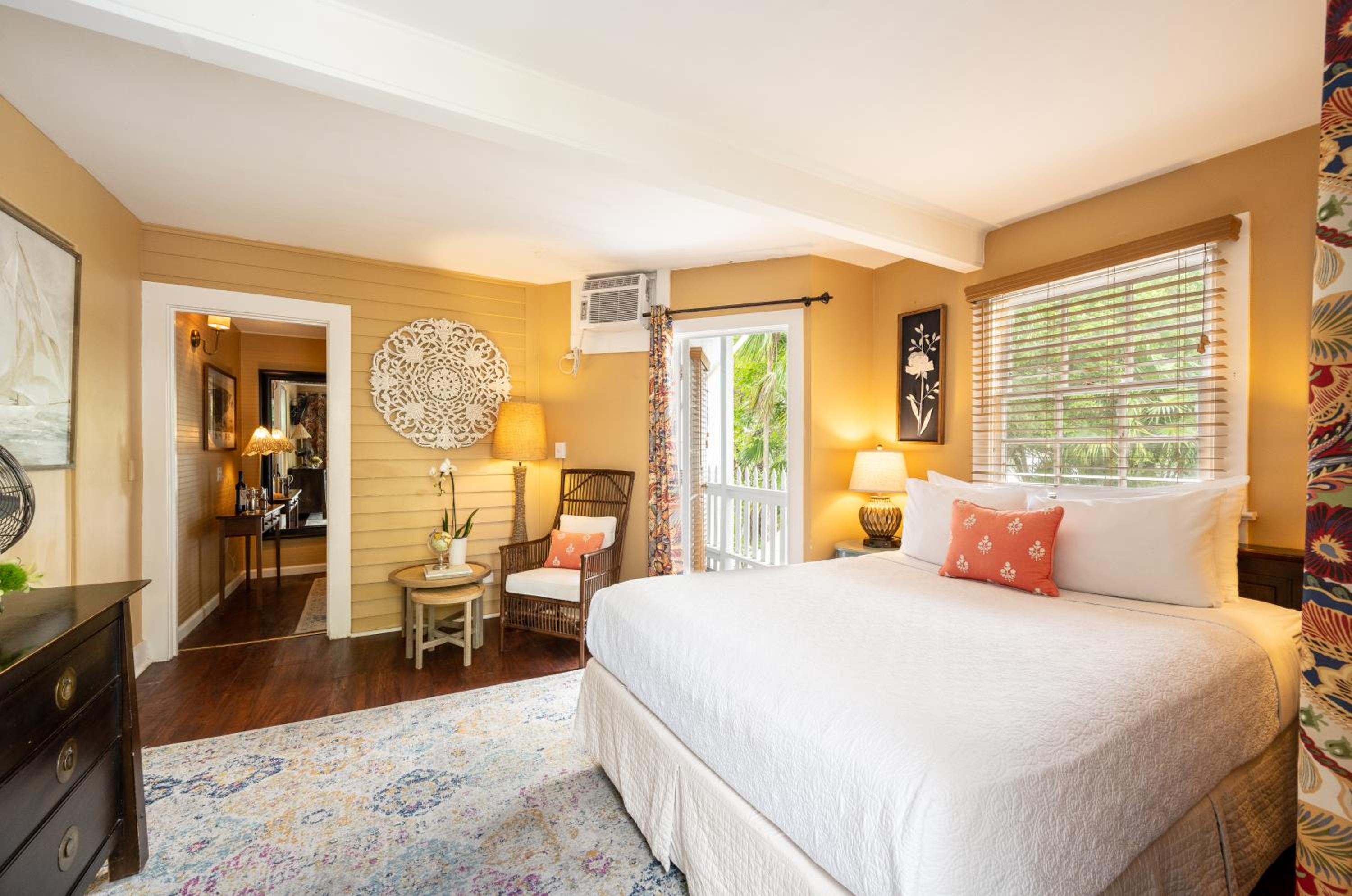  Sunset Room photo 2