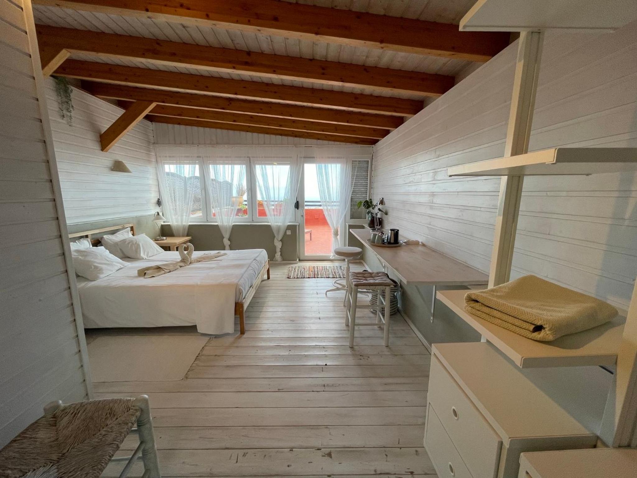 Double Room with Private Bathroom photo 3