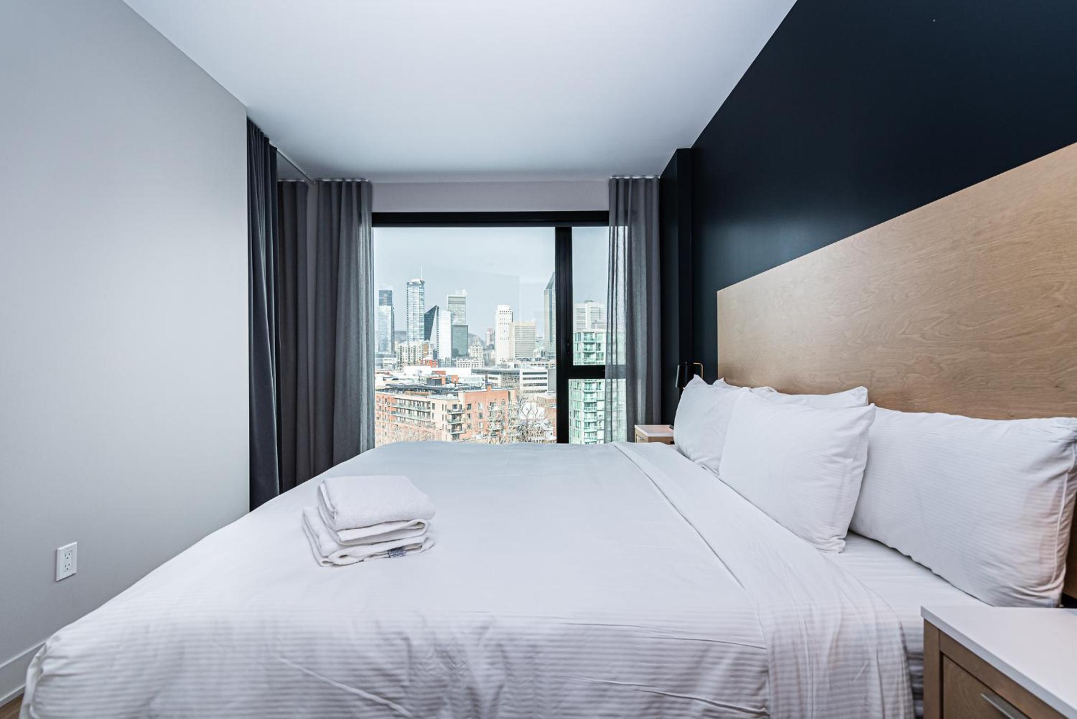 Premium - City View - Photo 35