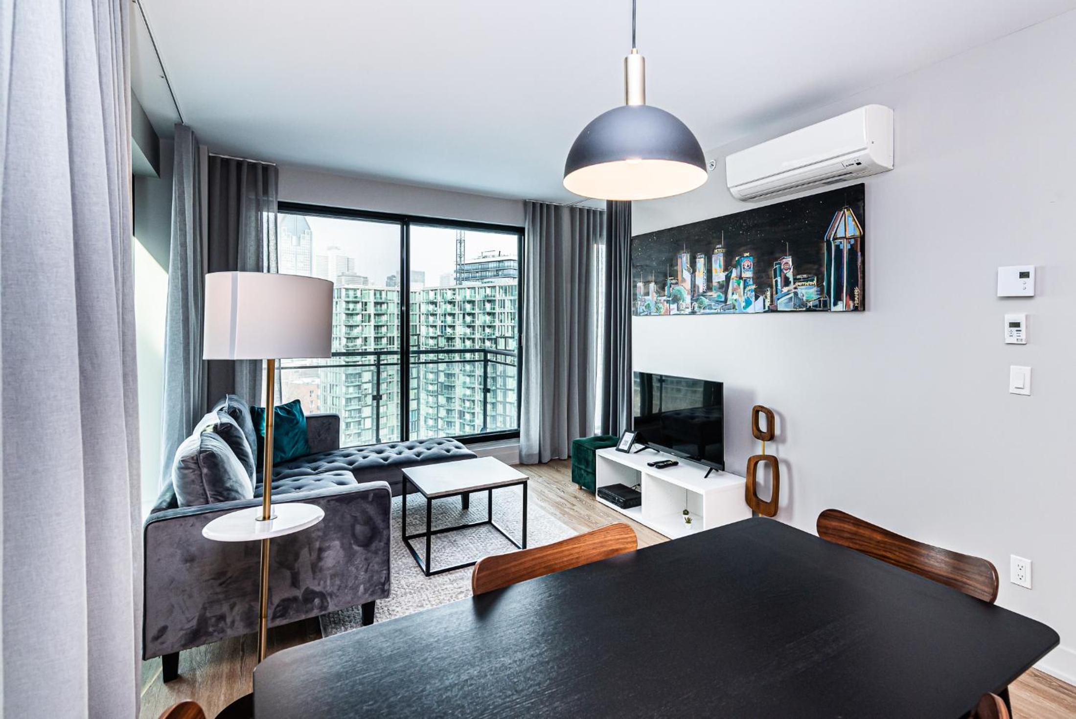 Premium - City View - Photo 17