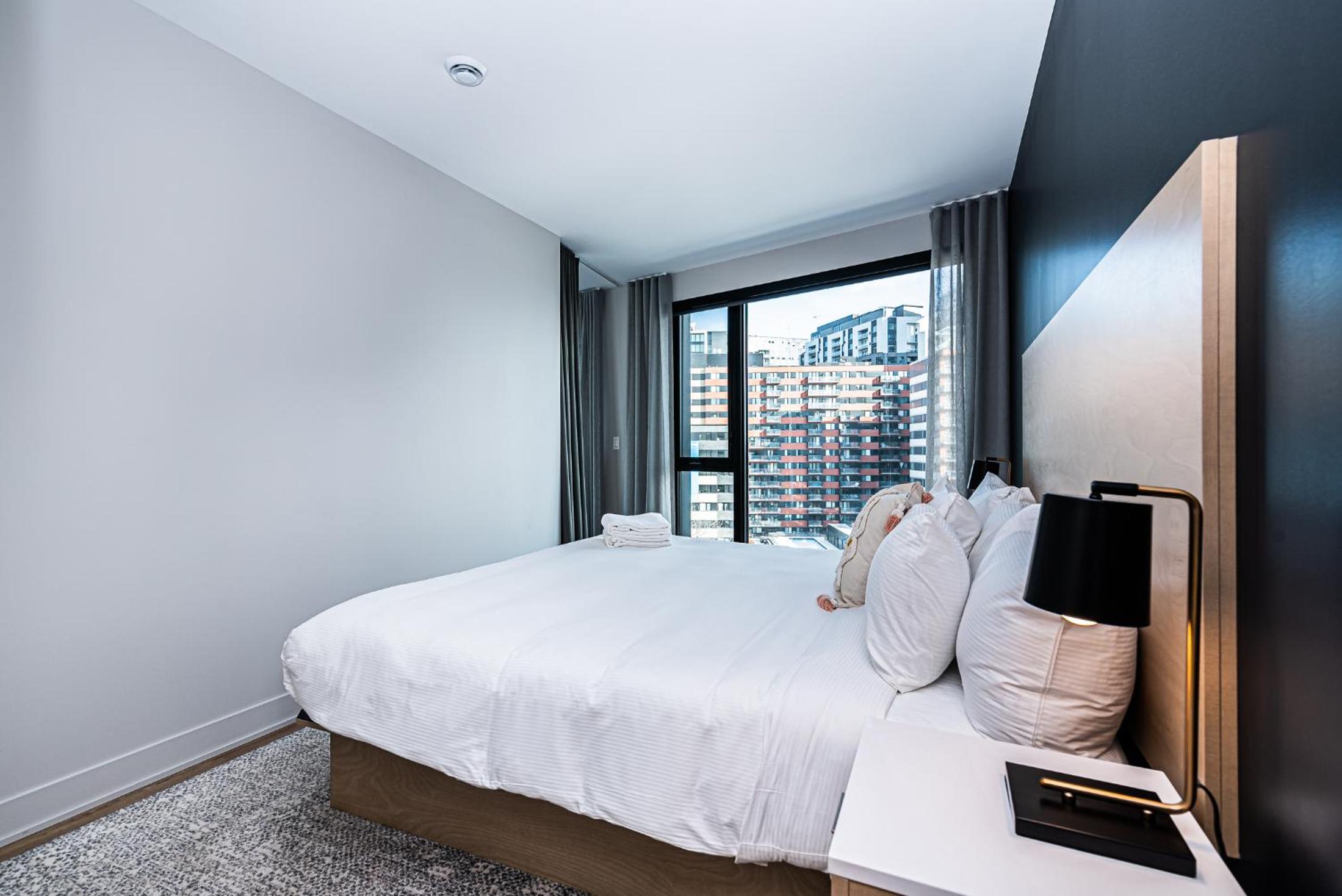Premium Plus - City View - Photo 13