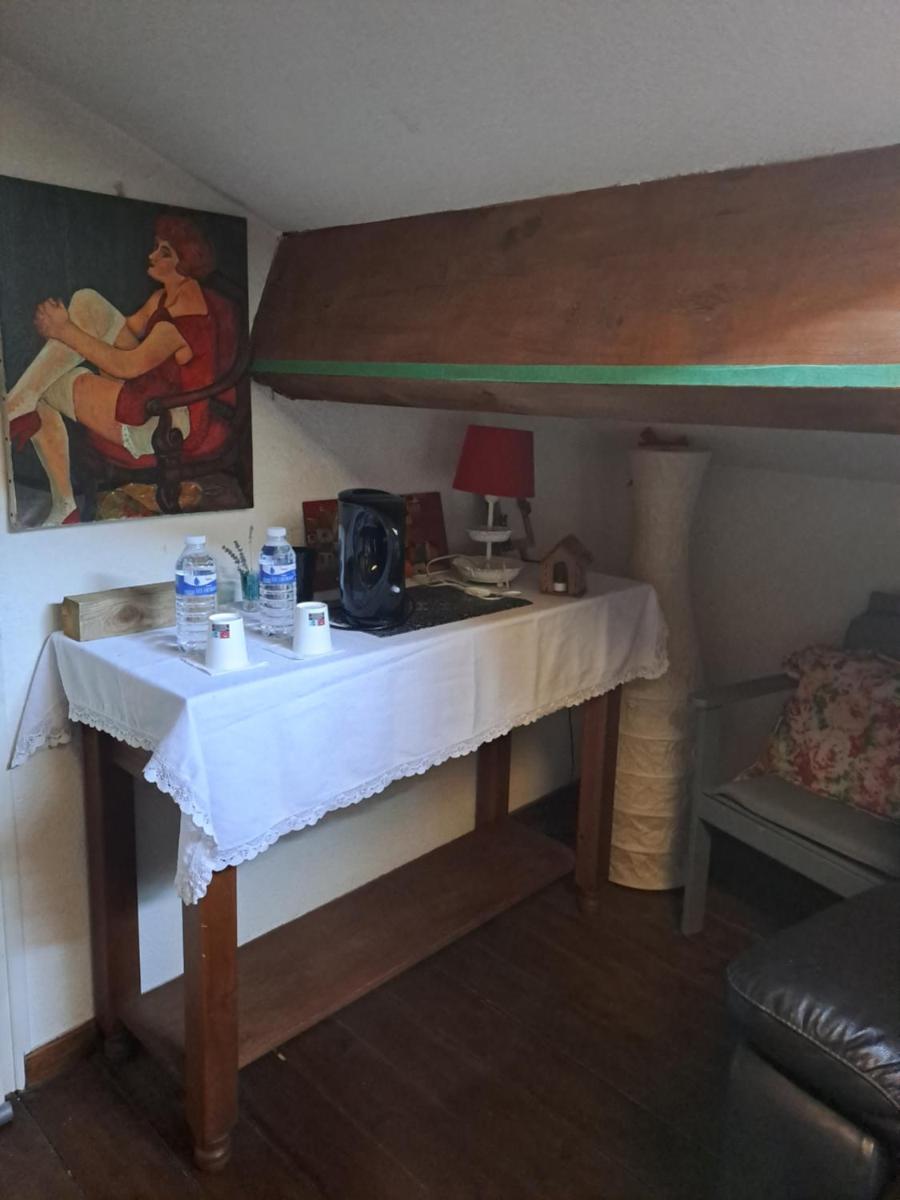 Double Room with Private Bathroom photo 1
