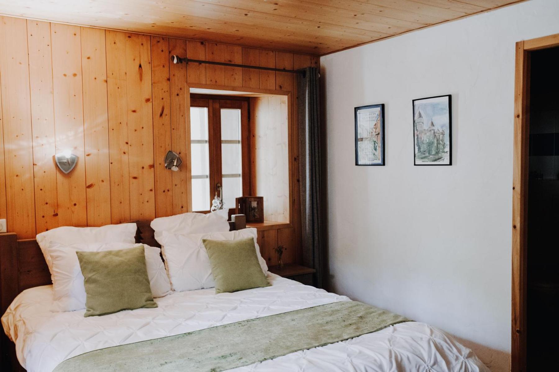 Double Room - Photo 6