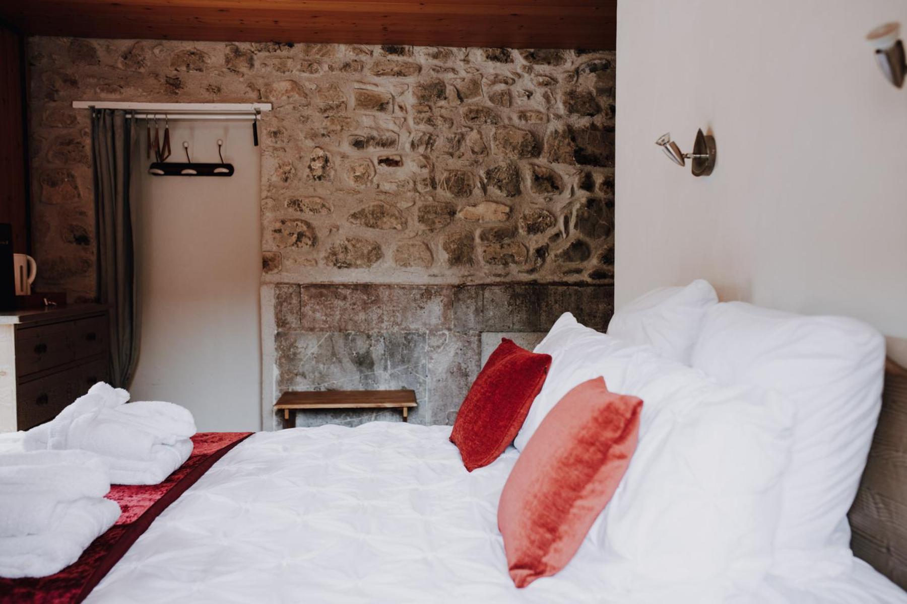 Double Room - Photo 5
