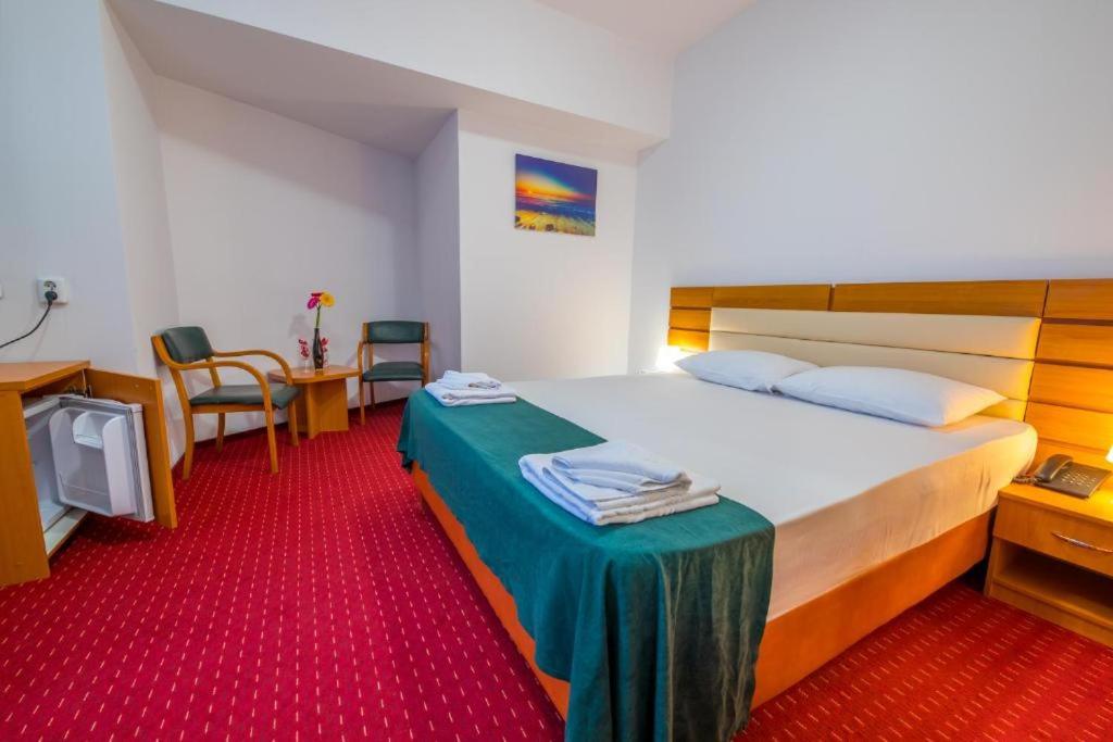 Triple Room - Photo 2