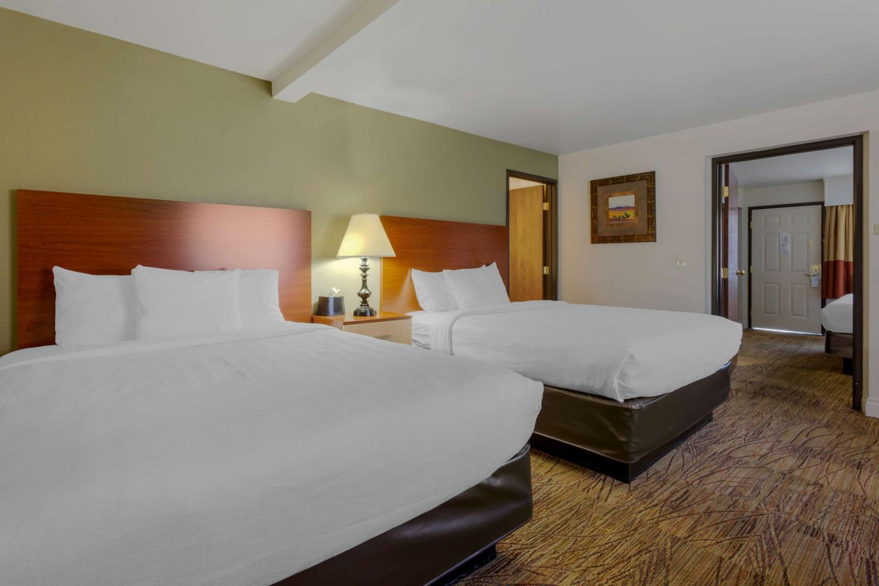 Family Suite - Non-Smoking photo 2