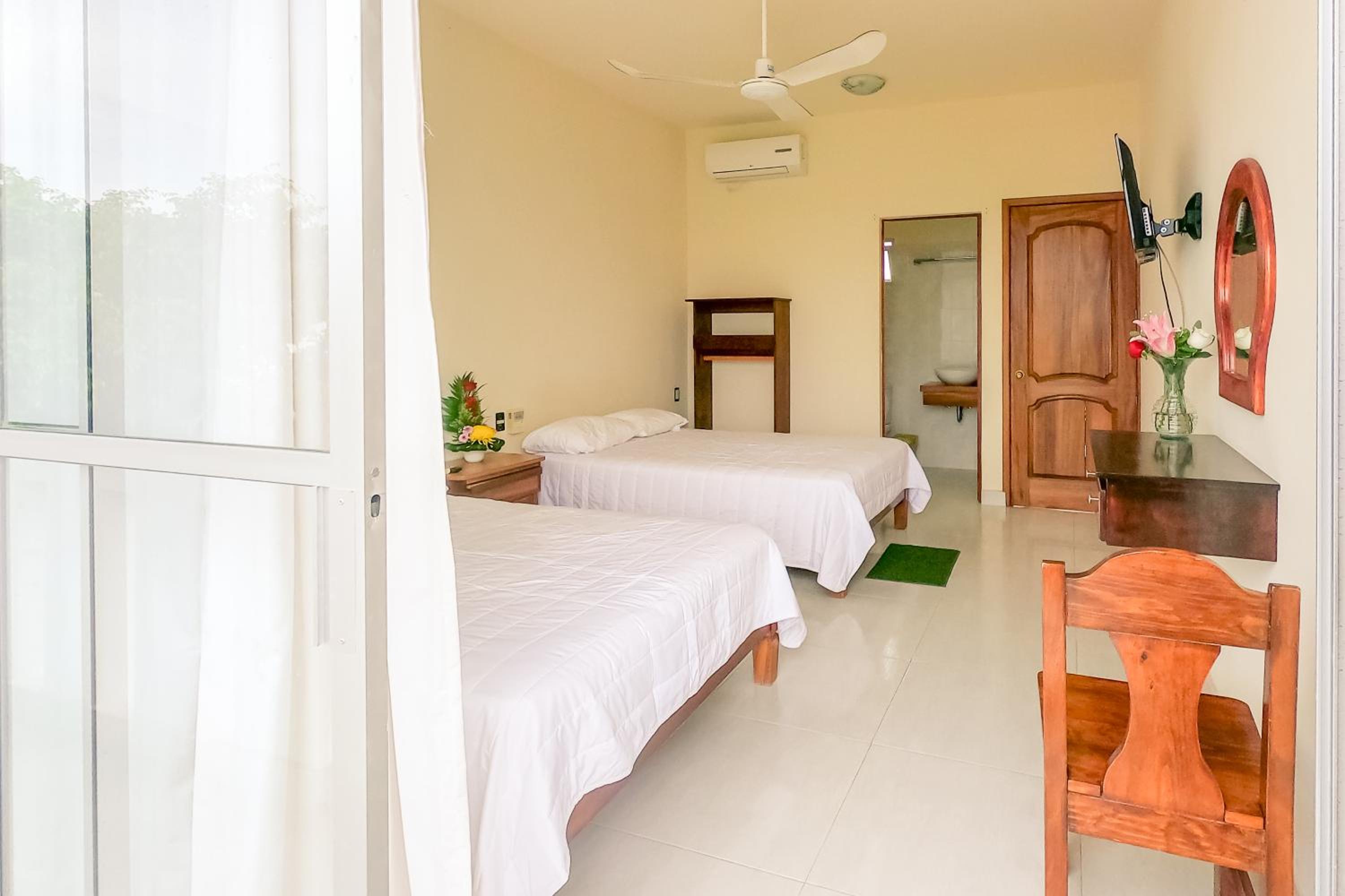 Double Room with Balcony photo 3
