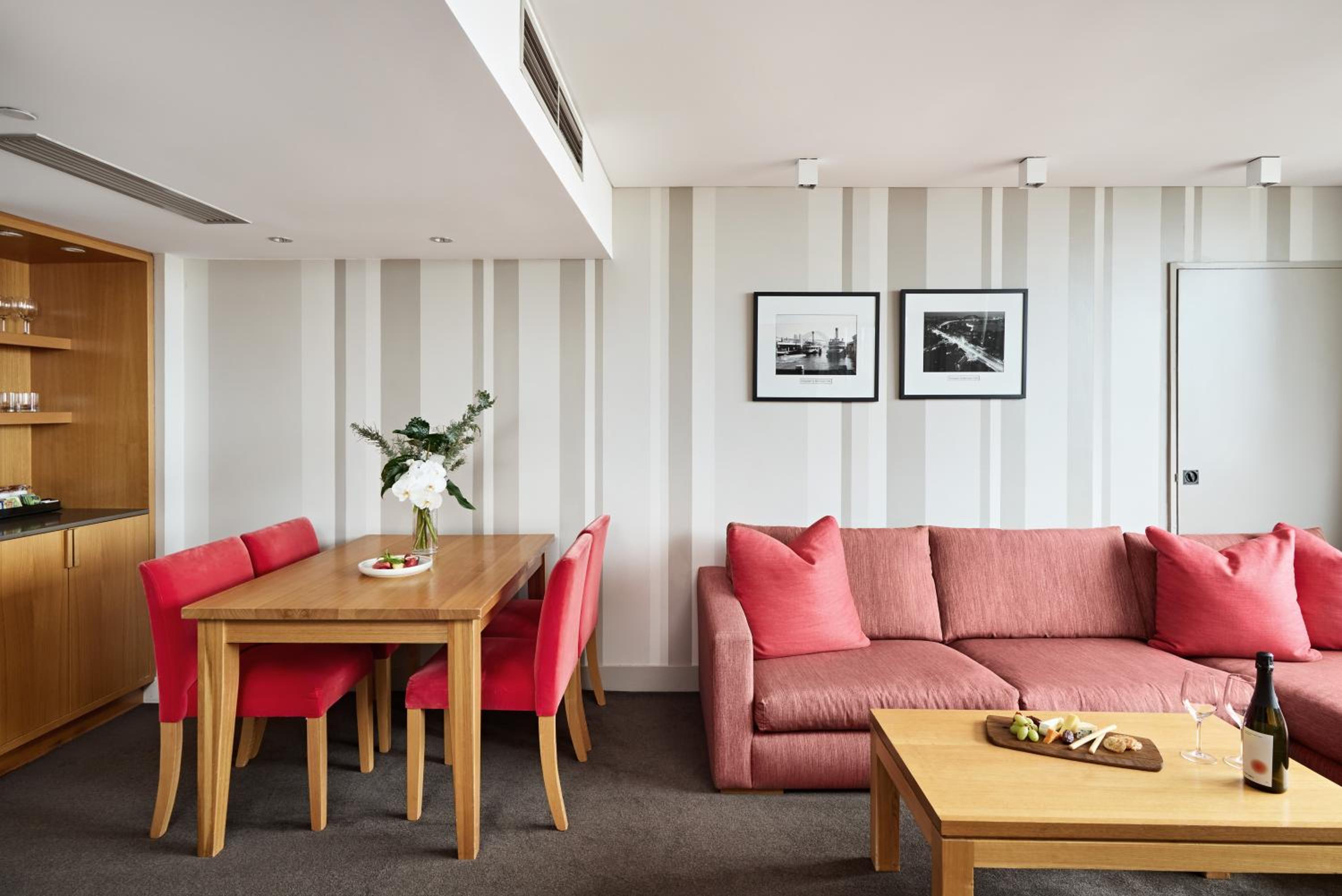 Harbor VIew King Suite