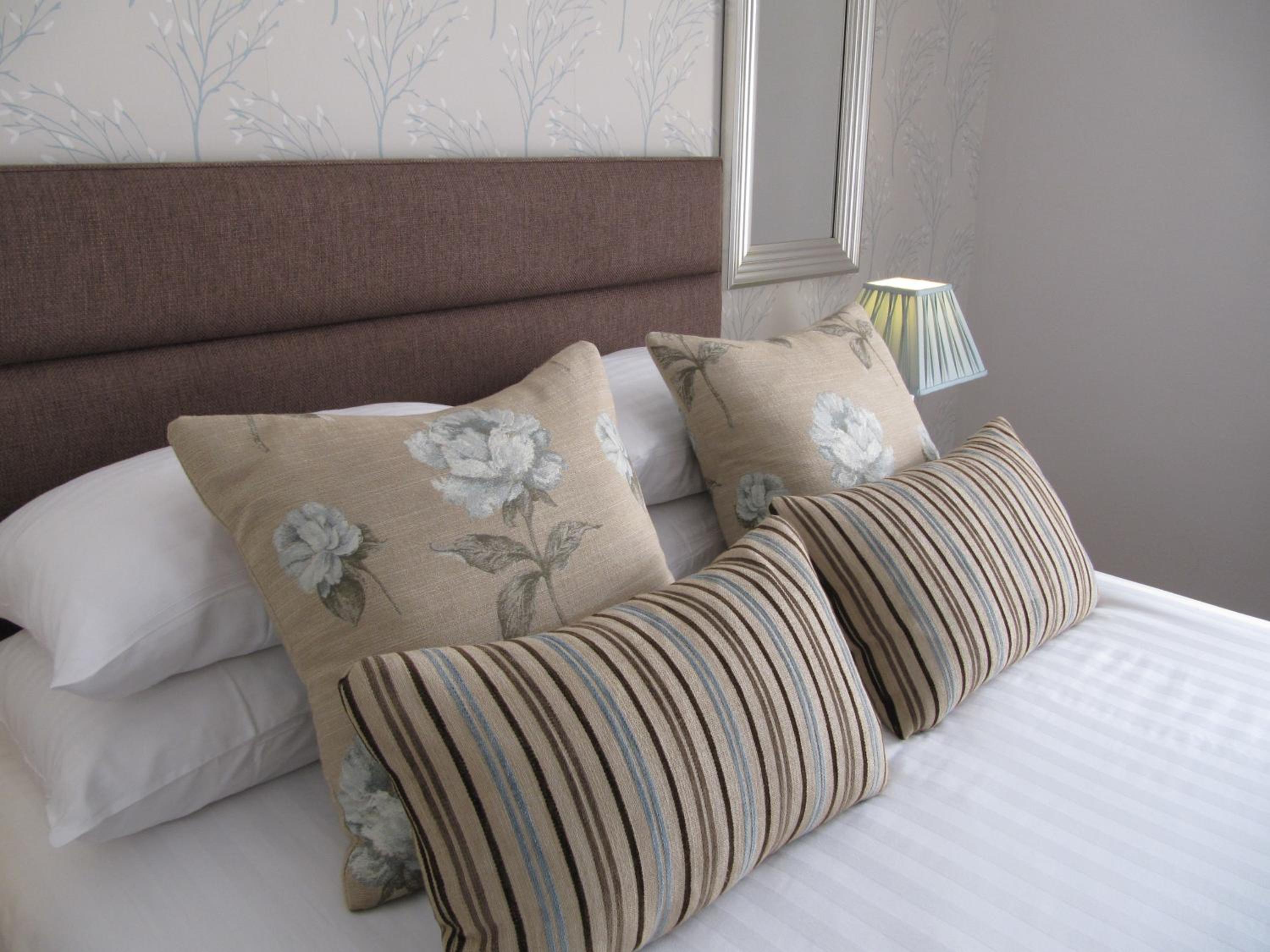 First-Floor Double Suite photo 1