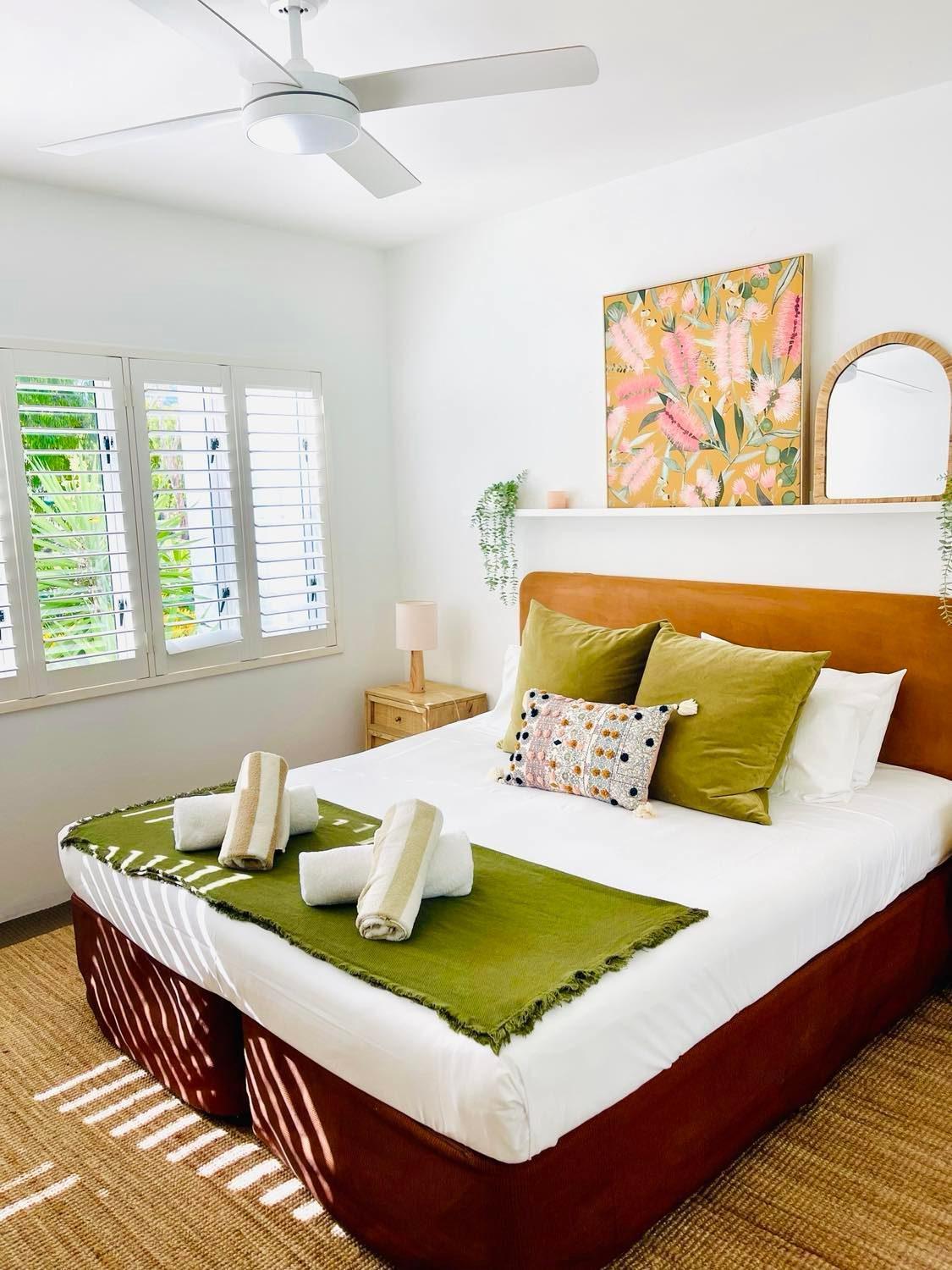One-Bedroom Apartment with Beach View - Photo 27