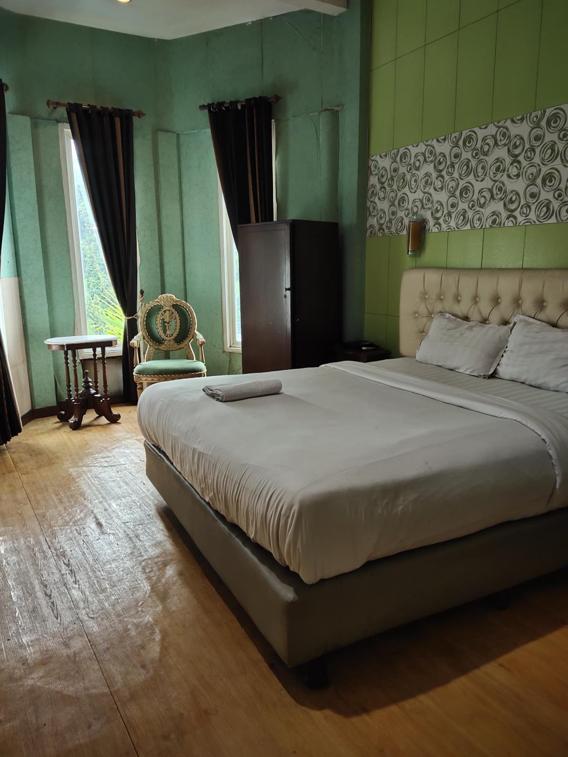 Suite - Photo 4