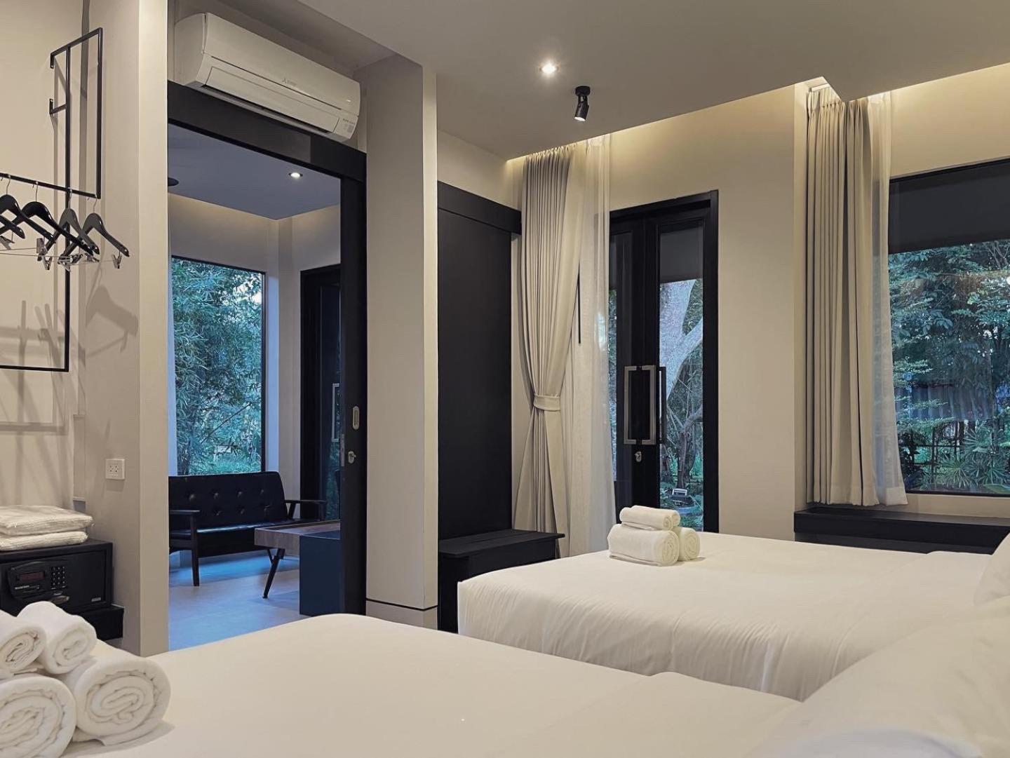 Deluxe Family Room - Photo 3