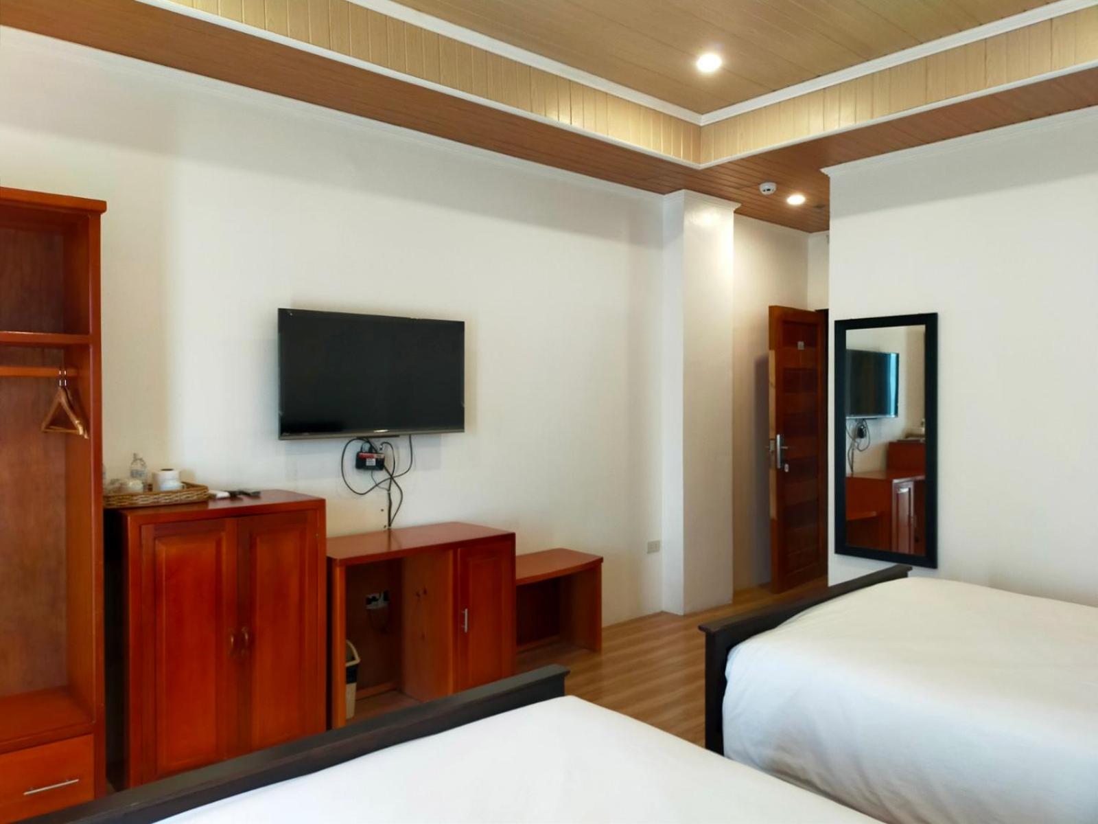Twin Room with Mountain View photo 2