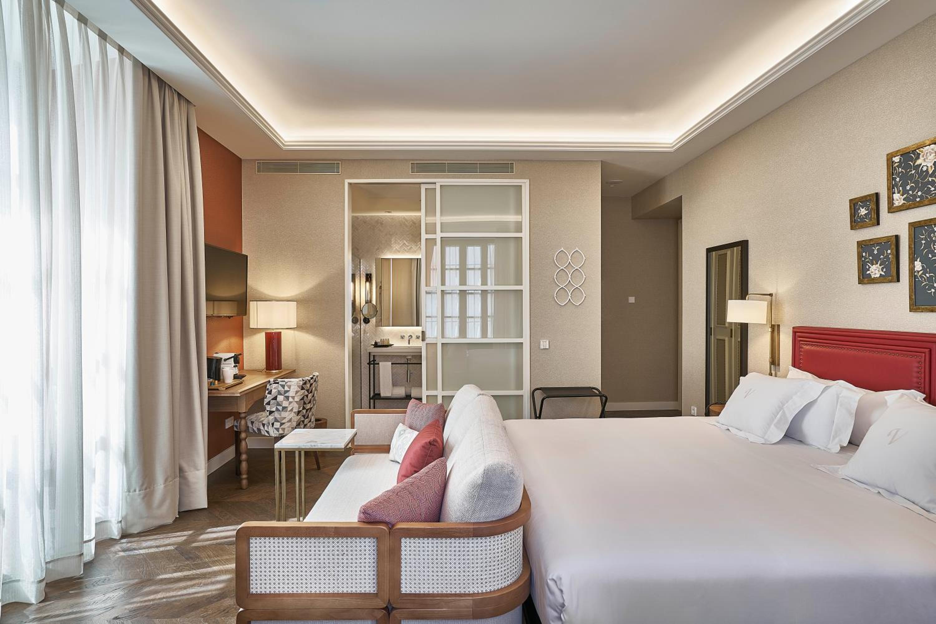 Superior Double Room with Balcony