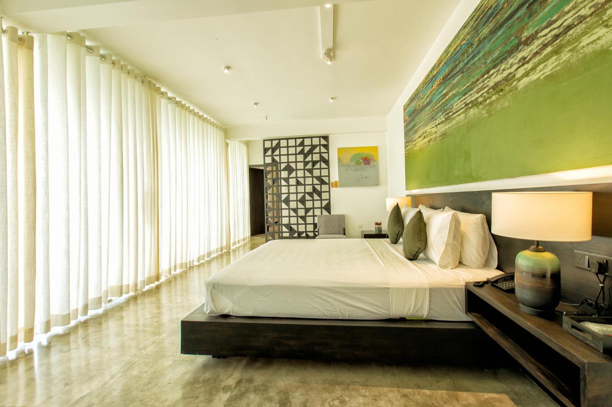 Deluxe Double Room with Balcony photo 2