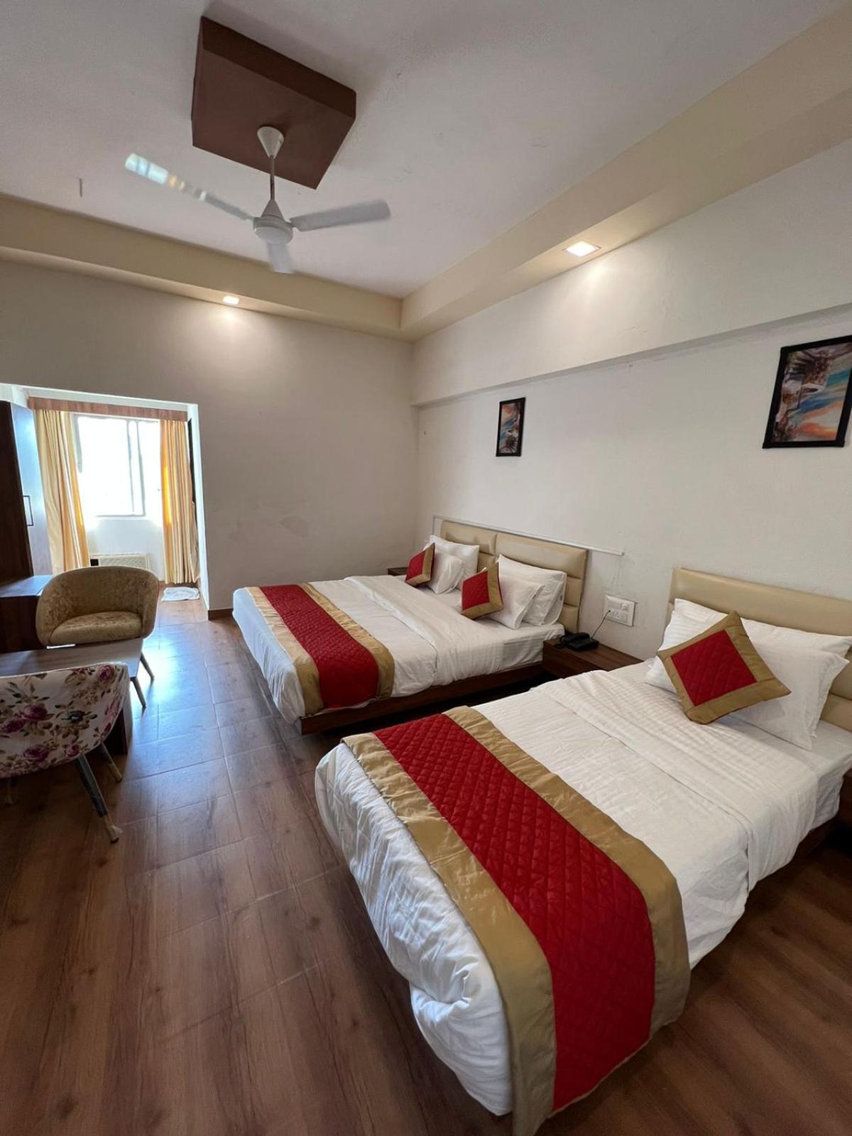 Deluxe Triple Room - Photo 13