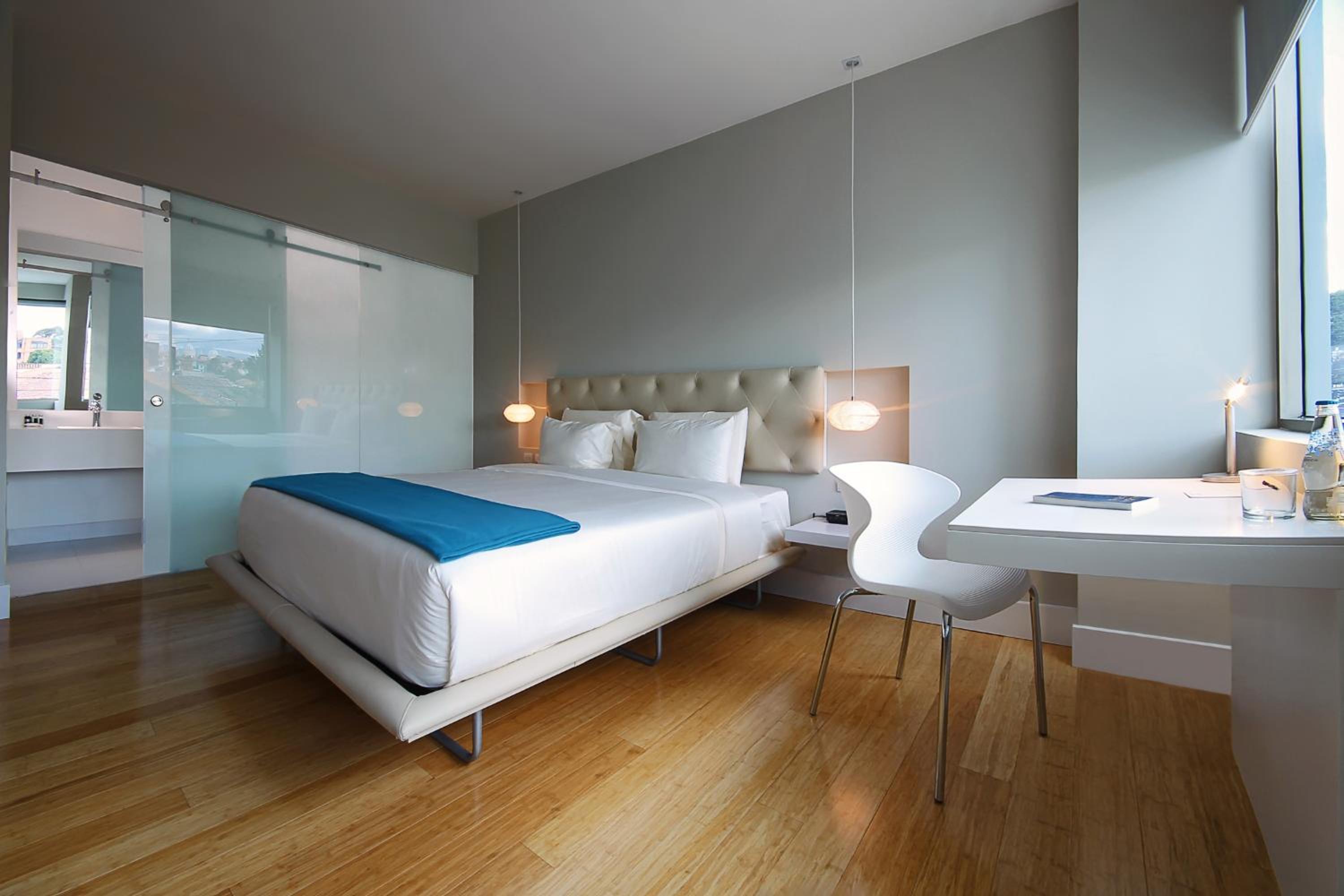 King Room - Mobility Access/Non-Smoking photo 1