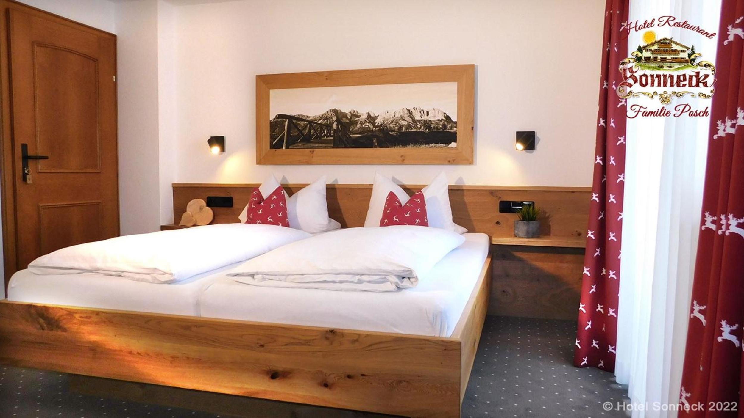 Double or Twin Room with Balcony photo 2