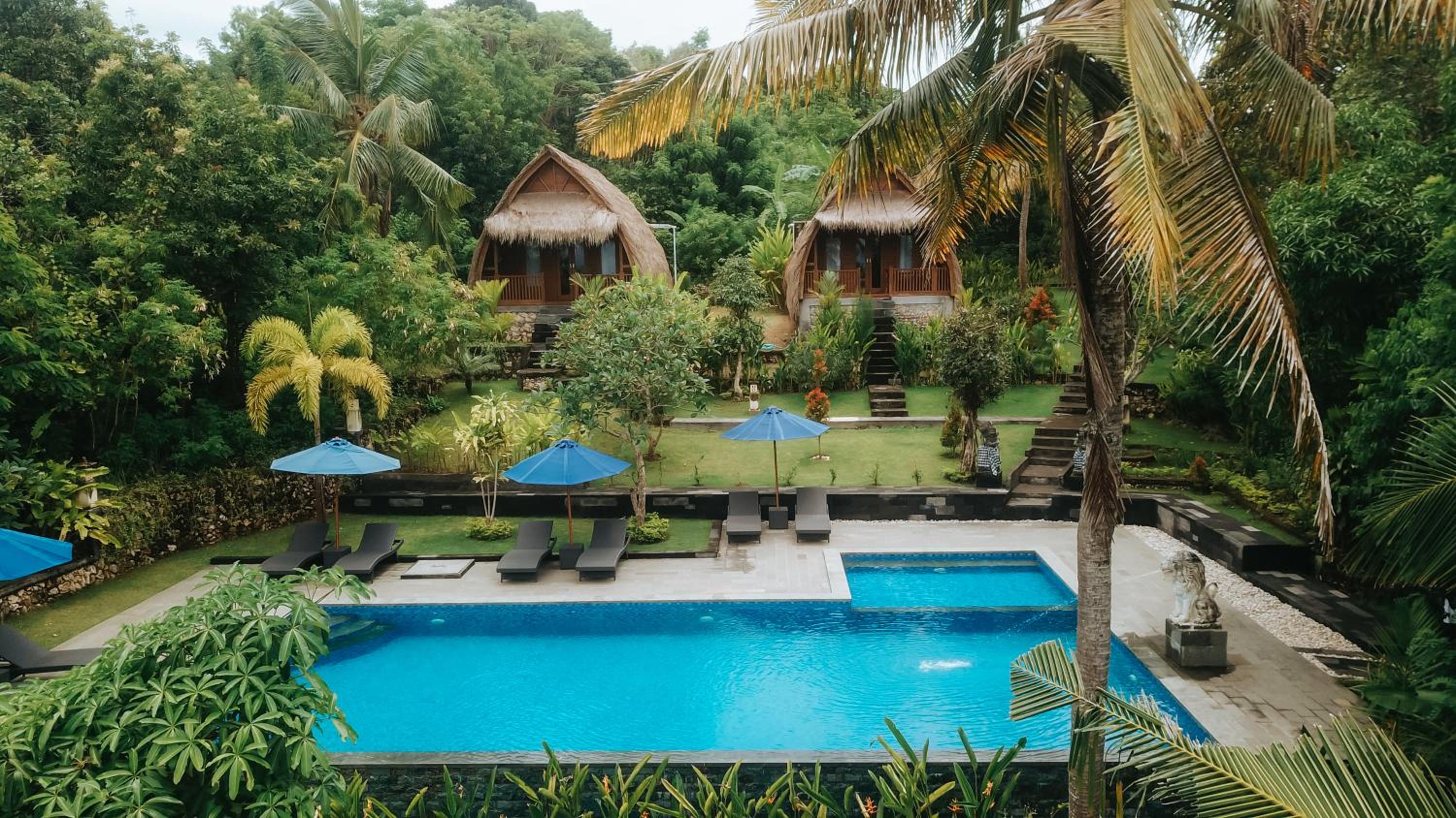 Bungalow Pool Access - Photo 31