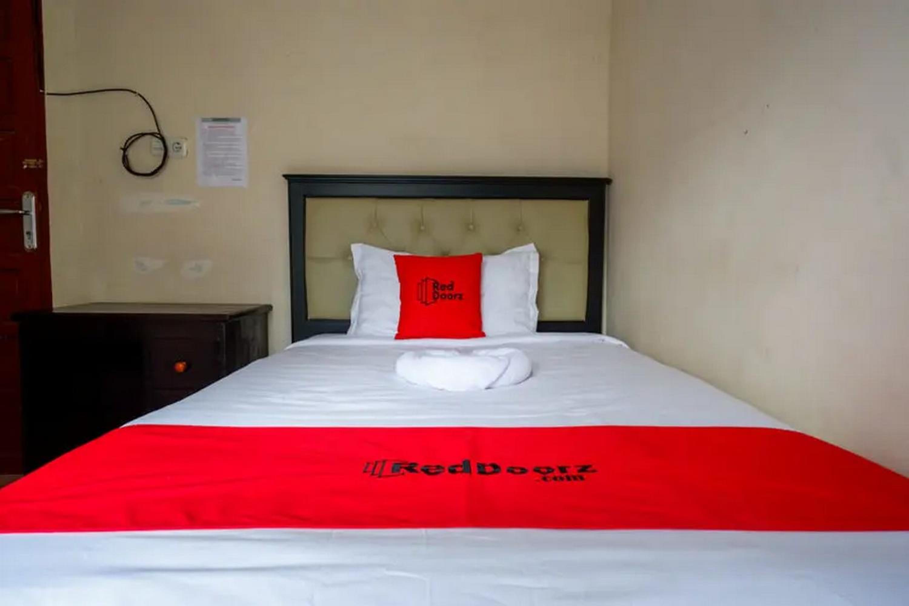Standard Double Room - Photo 2