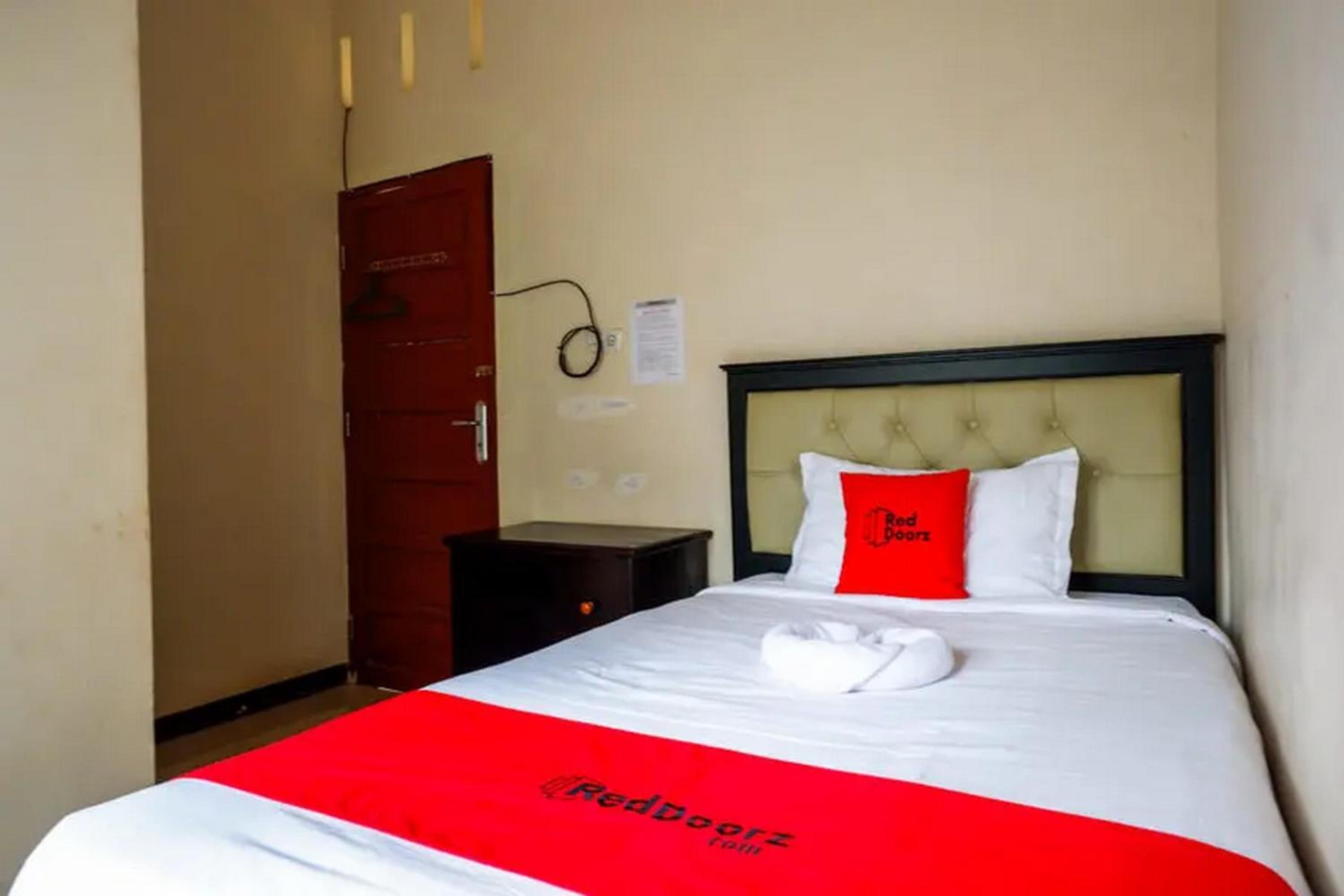 Standard Double Room - Photo 6