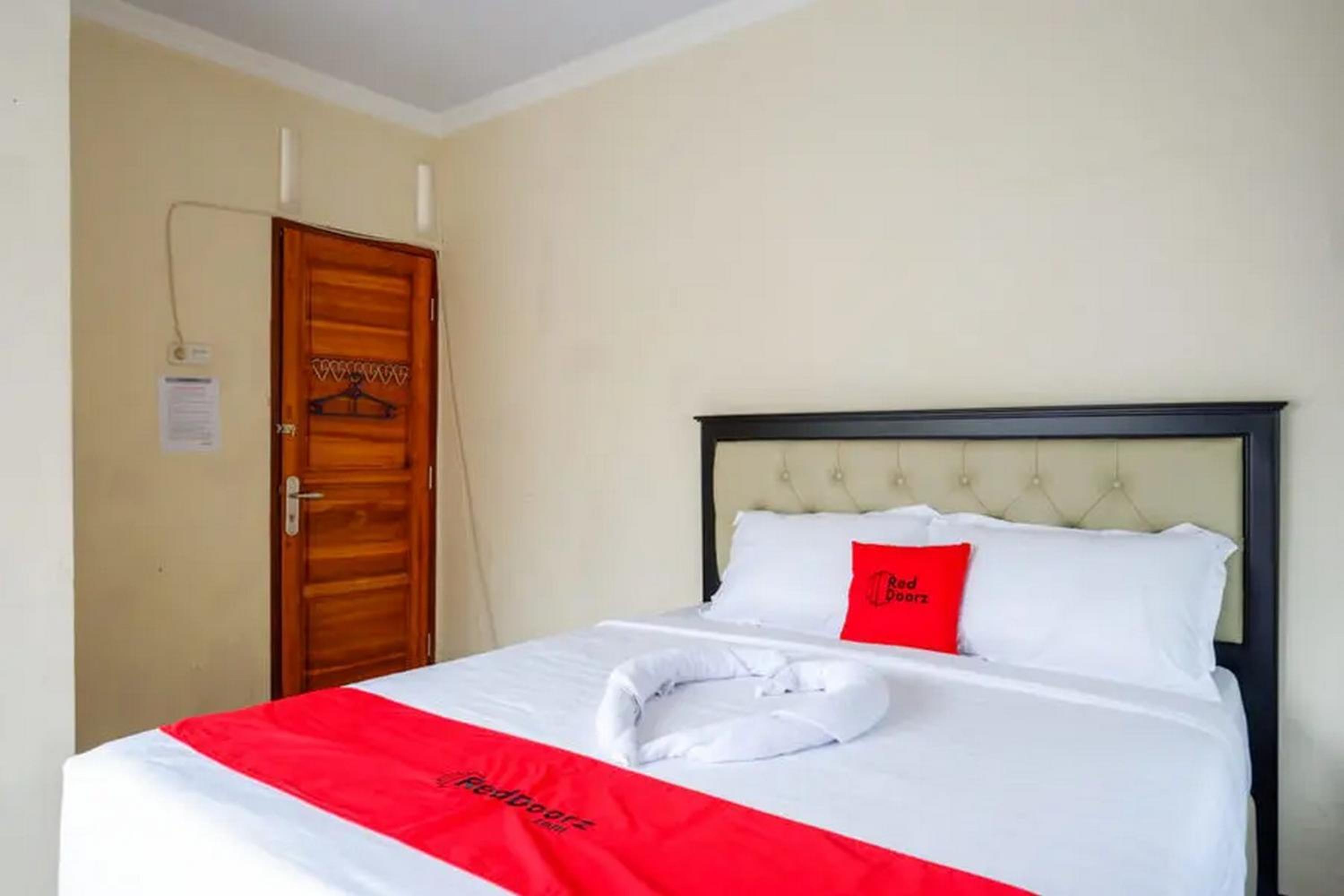 Deluxe Double Room - Photo 10
