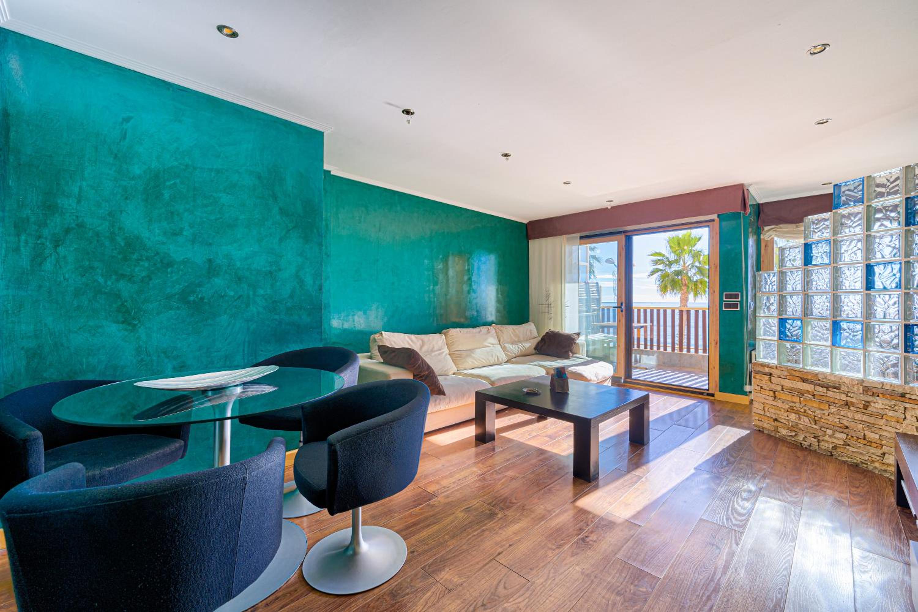 Two-Bedroom Deluxe Apartment with Ocean View photo 3