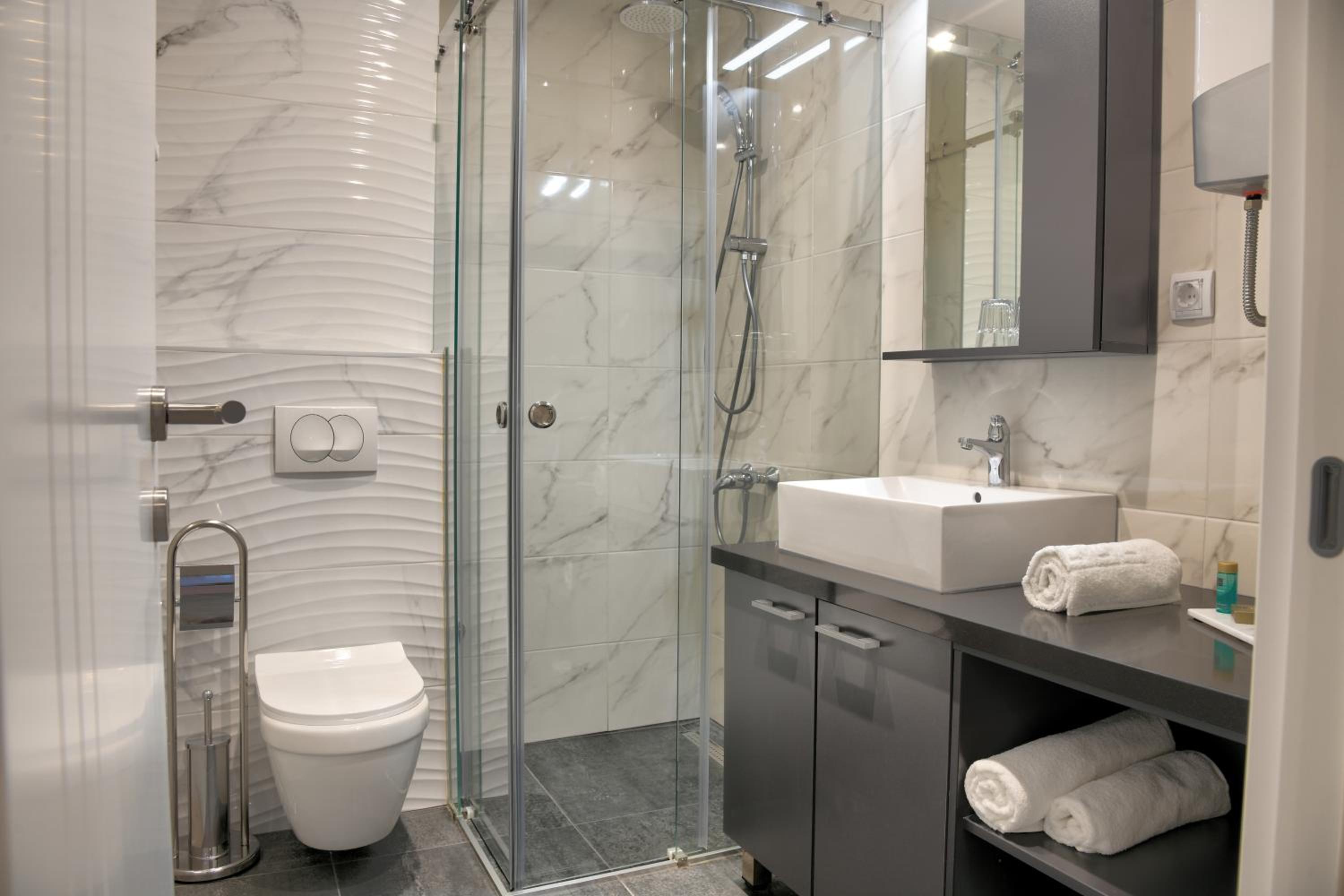 Deluxe Suite - Photo 4