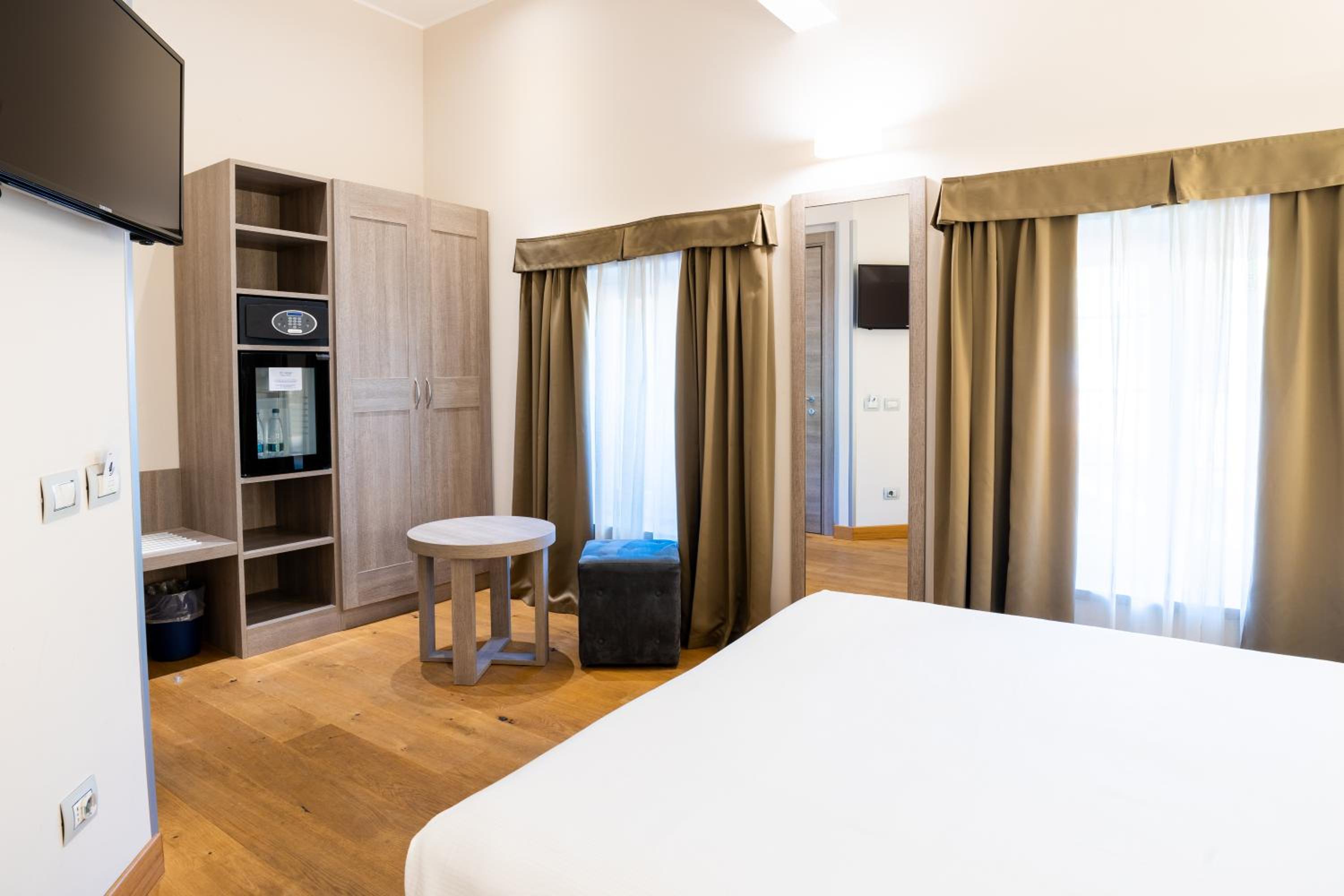 Superior Double Room - Photo 2
