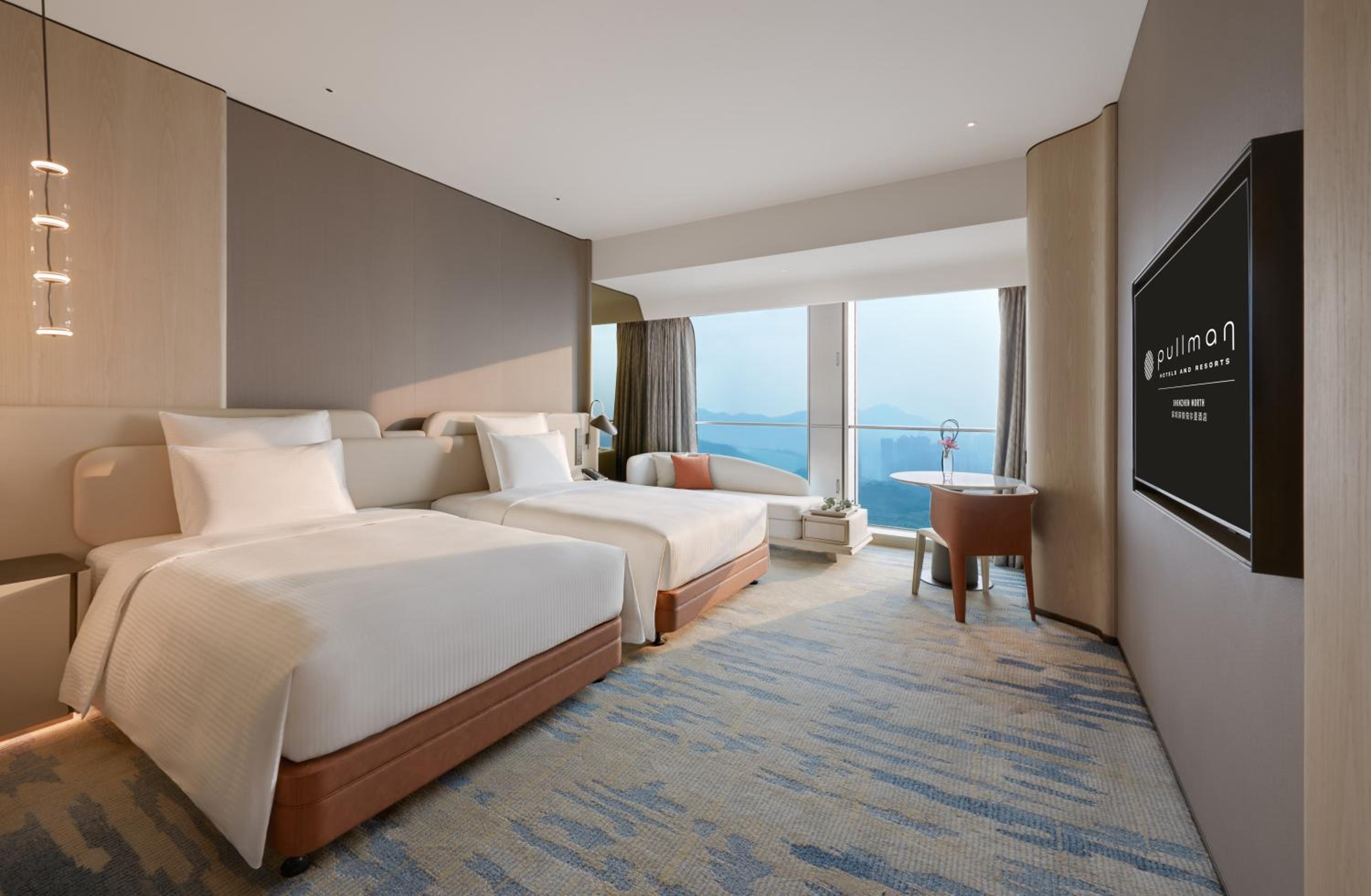 Deluxe Executive Room  with Two Double Beds and Lounge Access photo 1