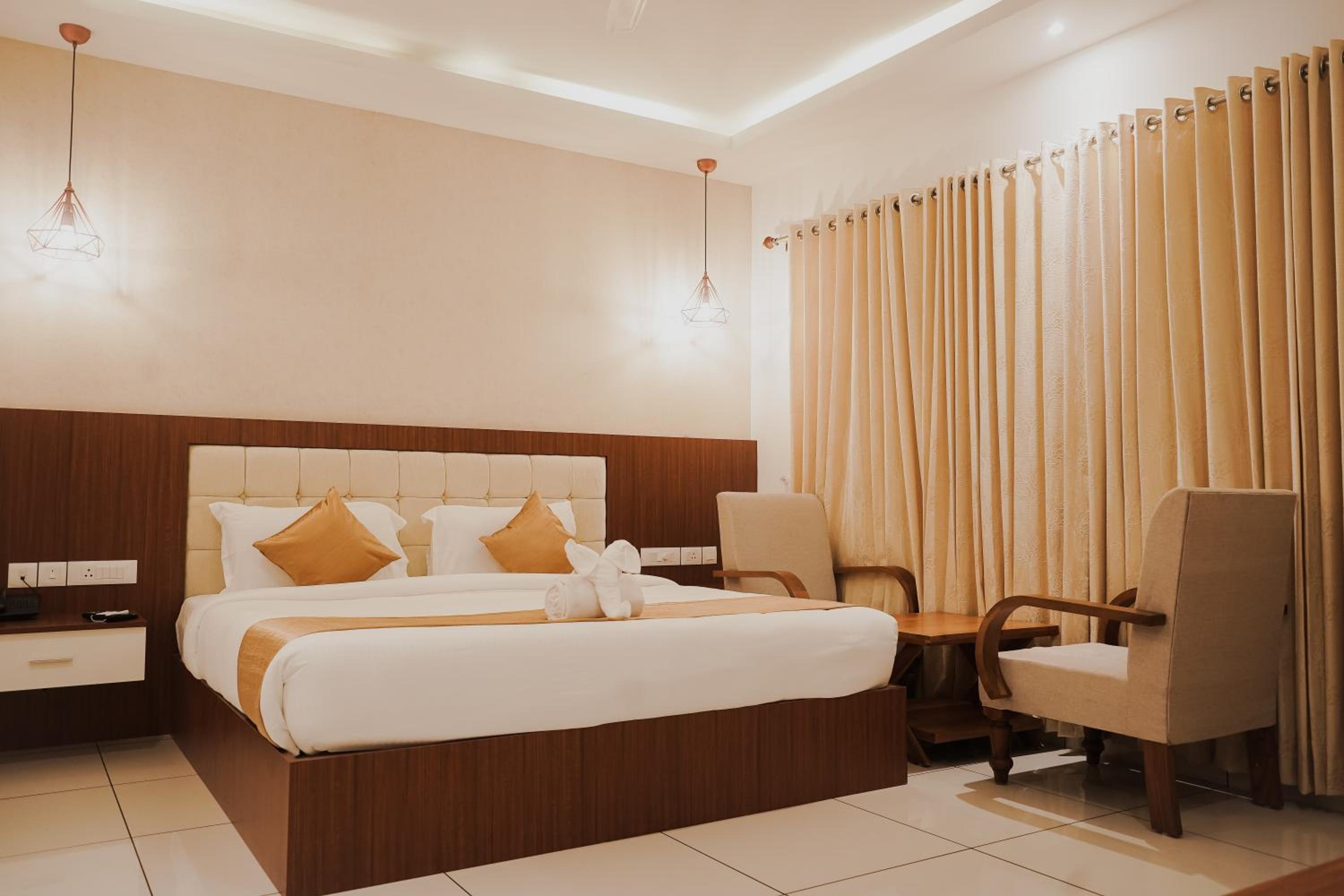Mountain View Suite with Early Check-In upto 2 hours (subject to availability) - Photo 6