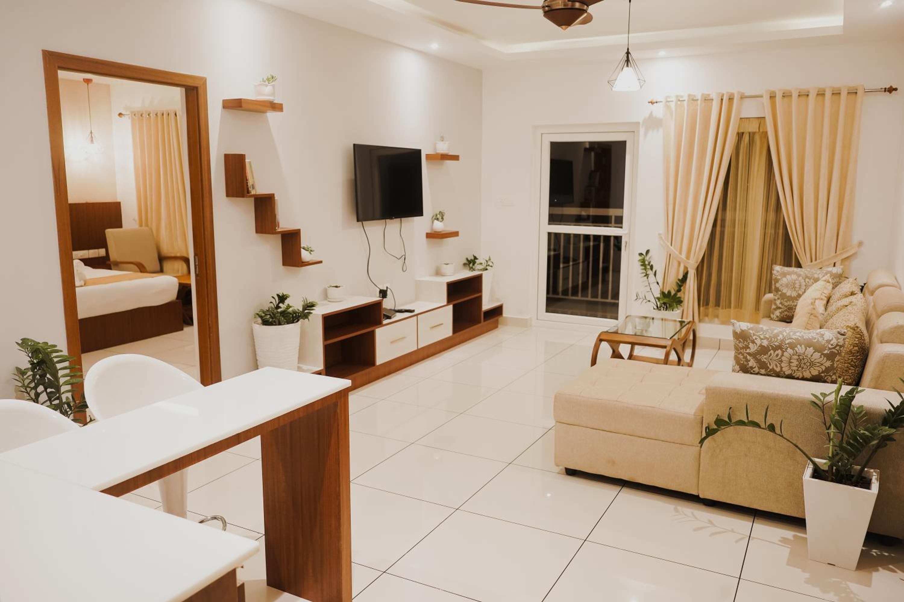 Mountain View Suite with Early Check-In upto 2 hours (subject to availability) - Photo 10