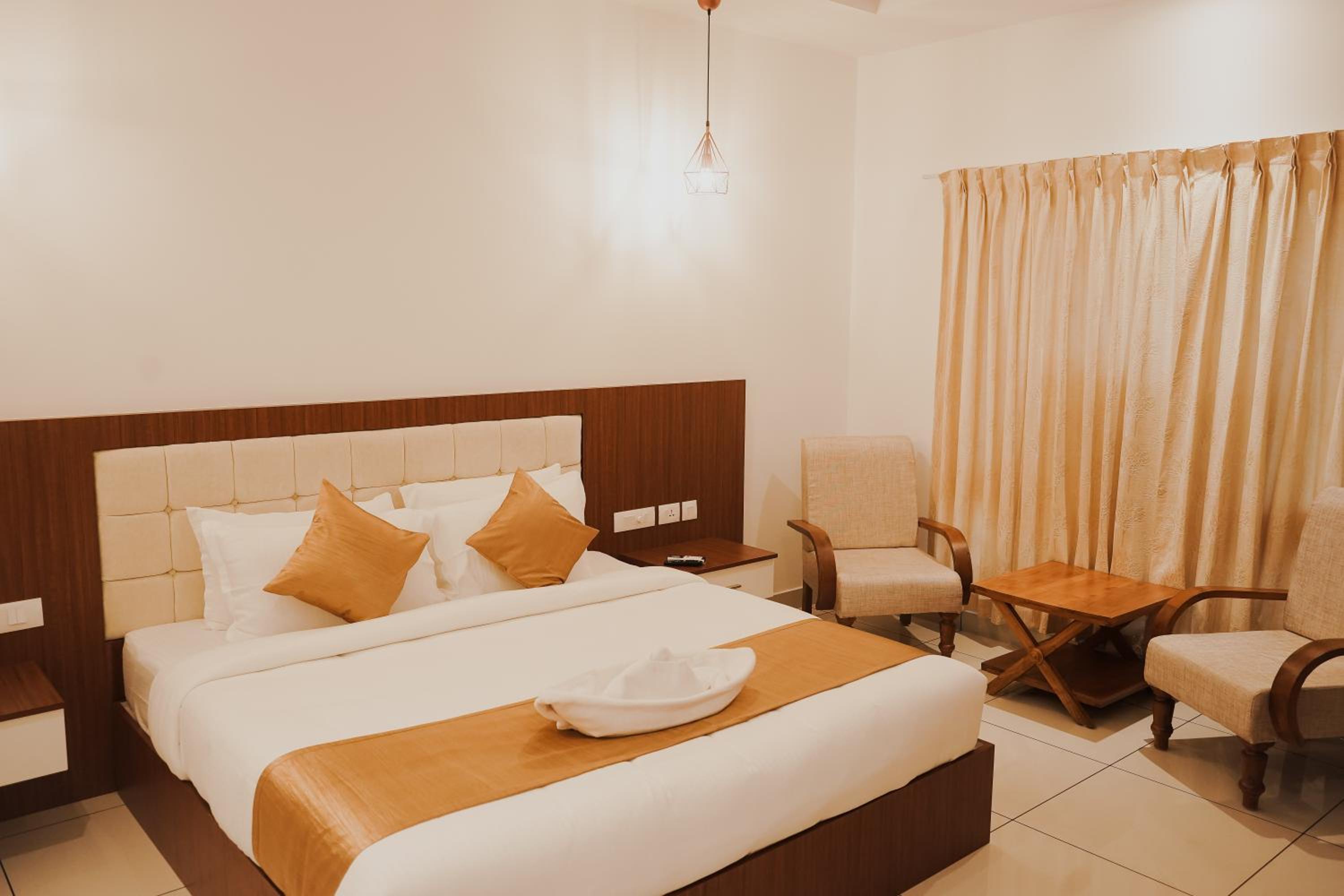 Majestic Ponmudi Dam View Room with Early Check-In upto 2 hours (subject to availability) - Photo 3