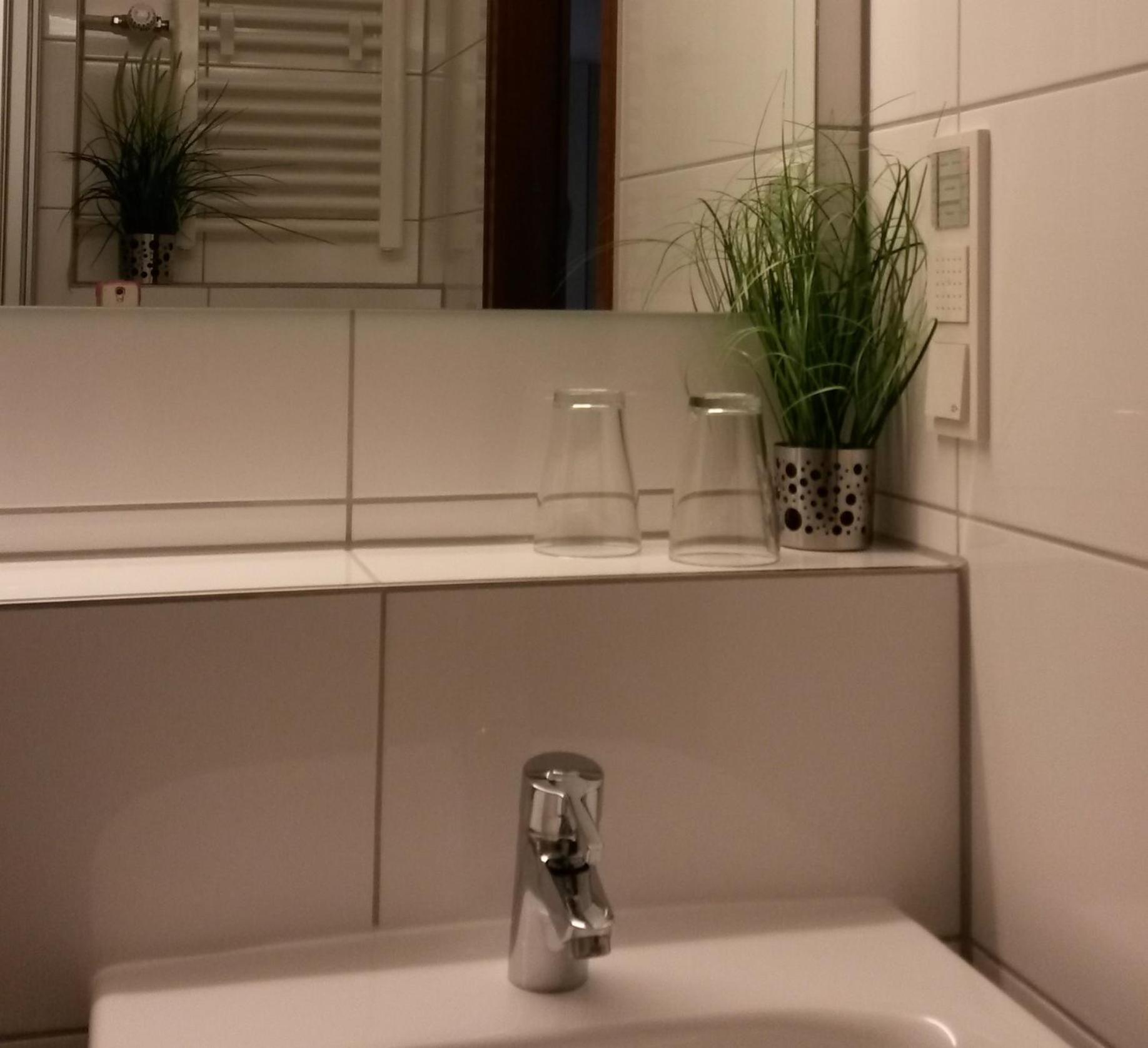 Apartment with Balcony - Photo 3