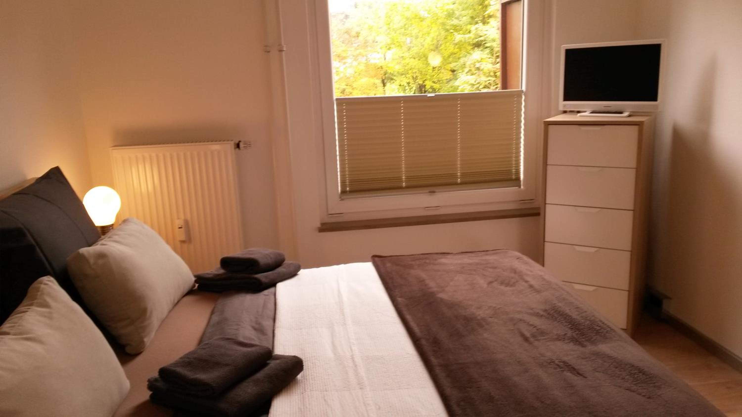 Apartment with Balcony - Photo 7