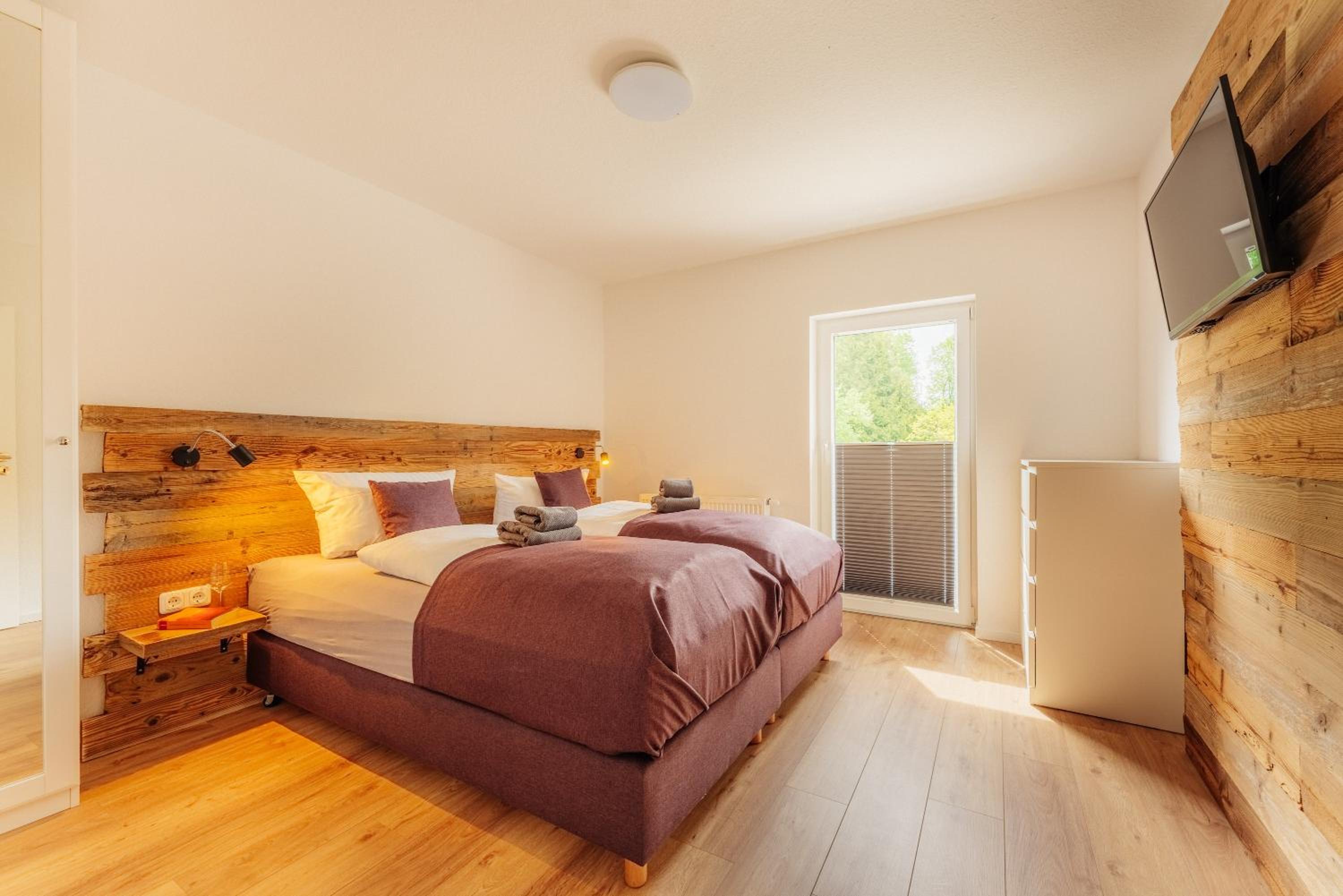 Apartment with Mountain View - Photo 6