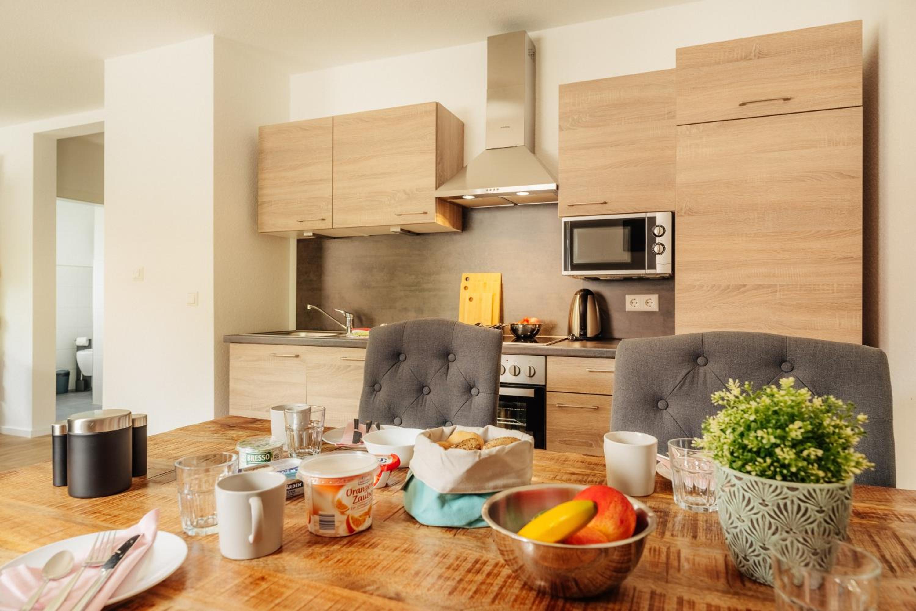 Apartment with Mountain View - Photo 11