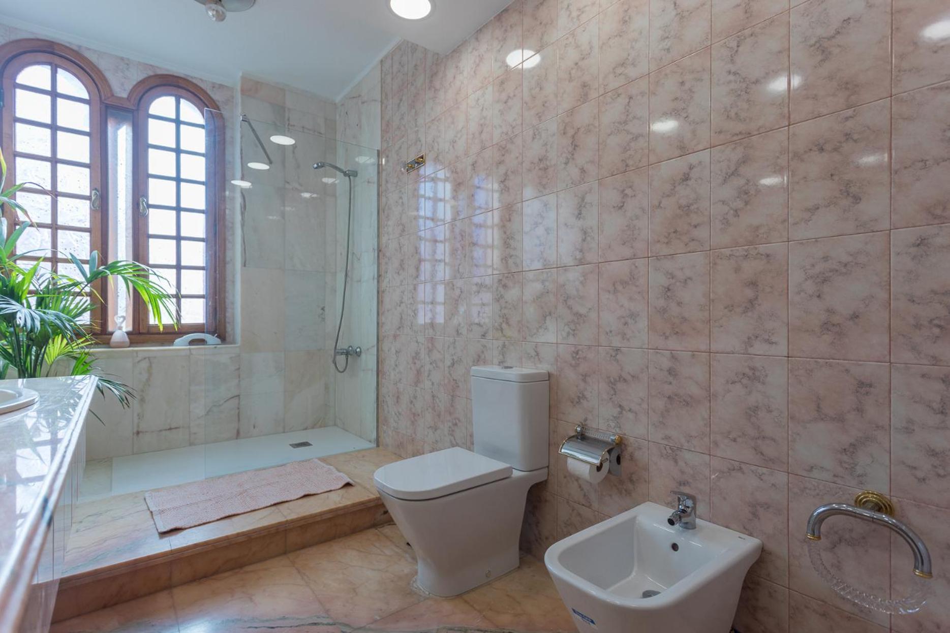 Villa with Private Pool photo 2