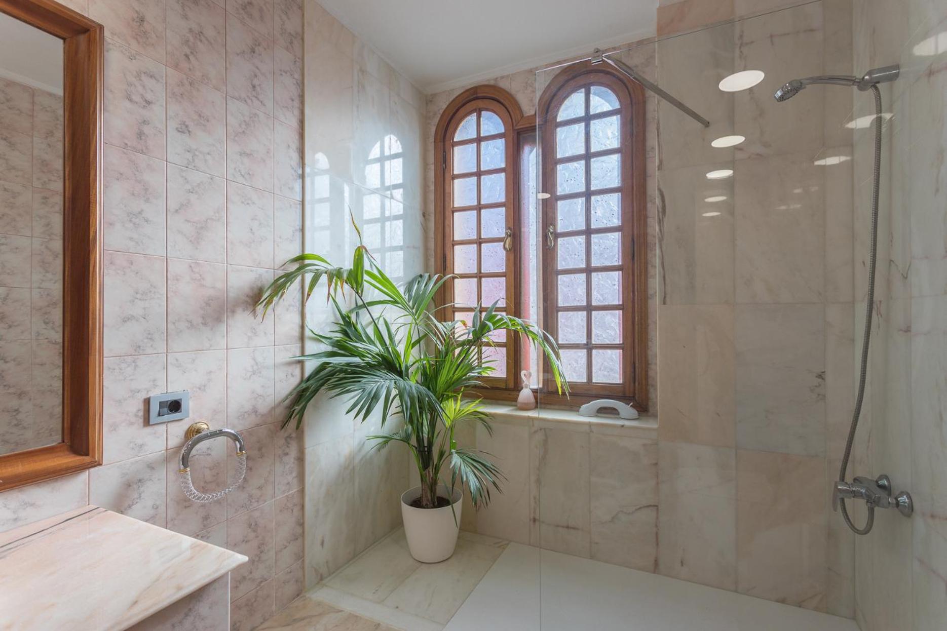 Villa with Private Pool photo 3