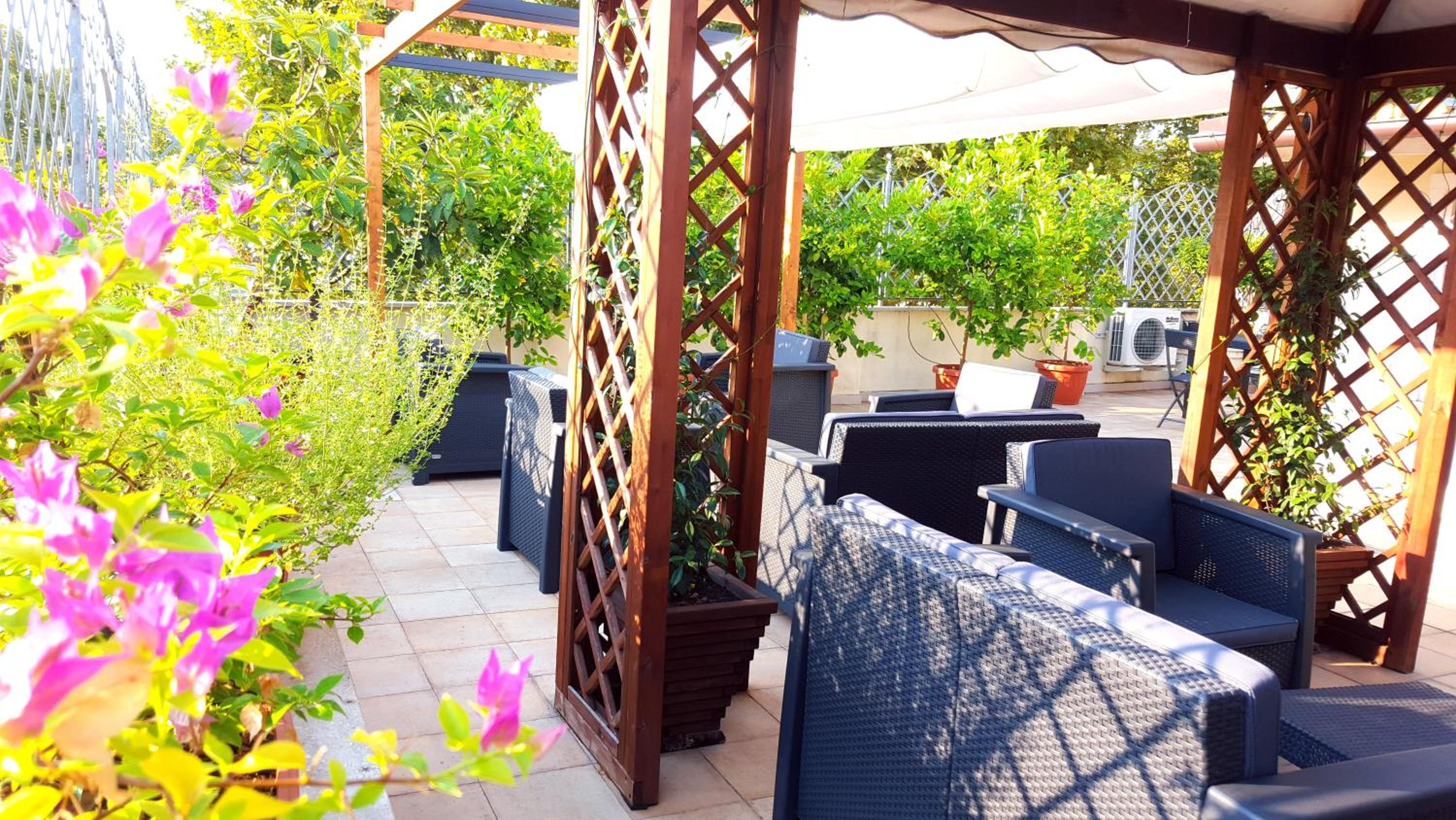 Deluxe Apartment with Terrace - Viale Giulio Cesare 113 A photo 3