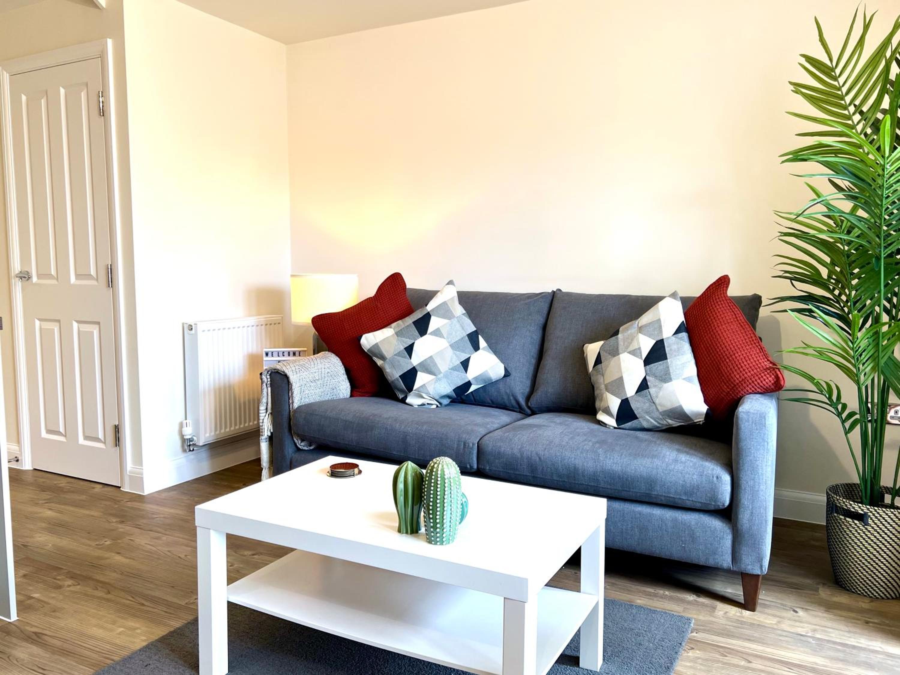 Three-Bedroom House photo 2