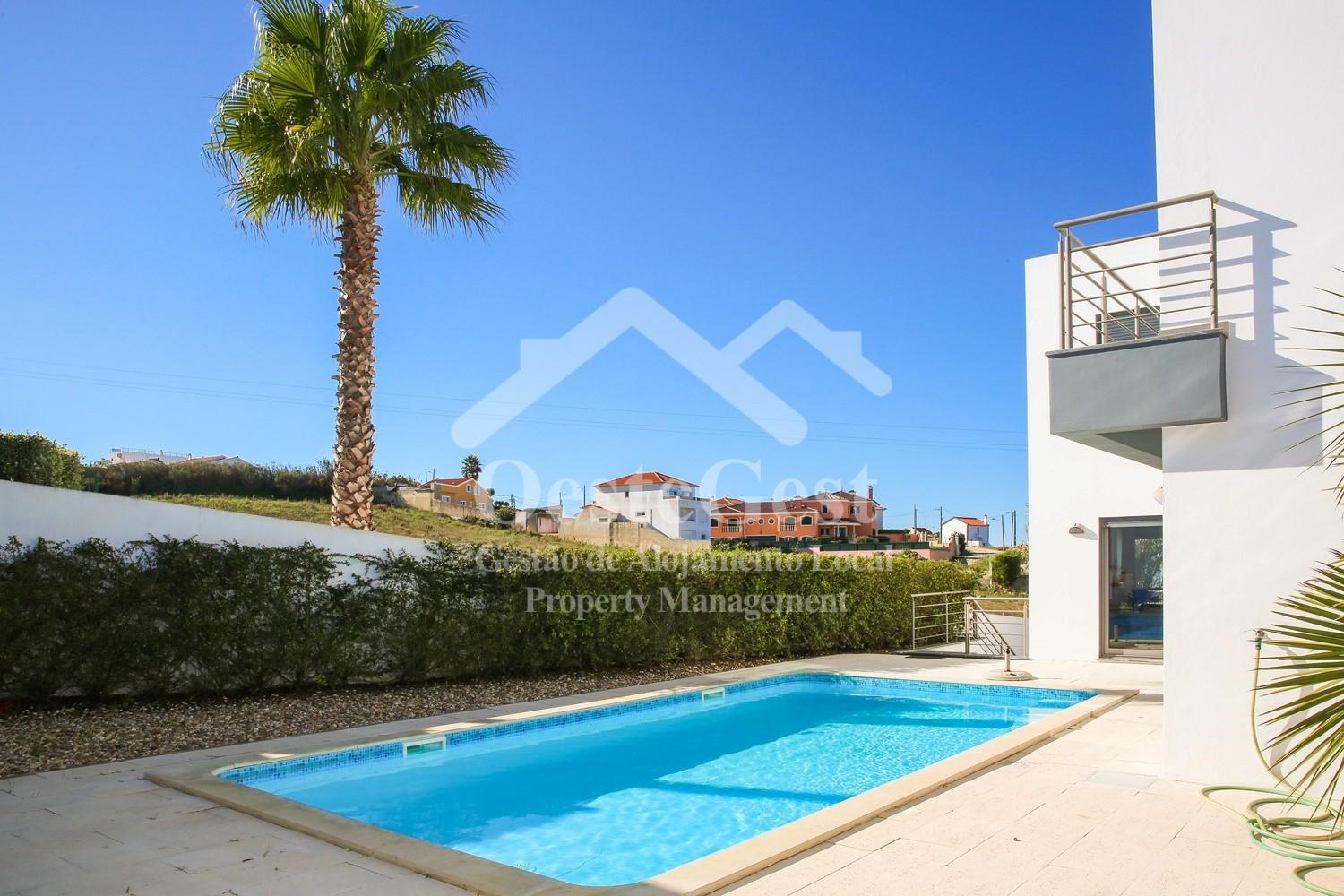 Three-Bedroom Villa photo 2