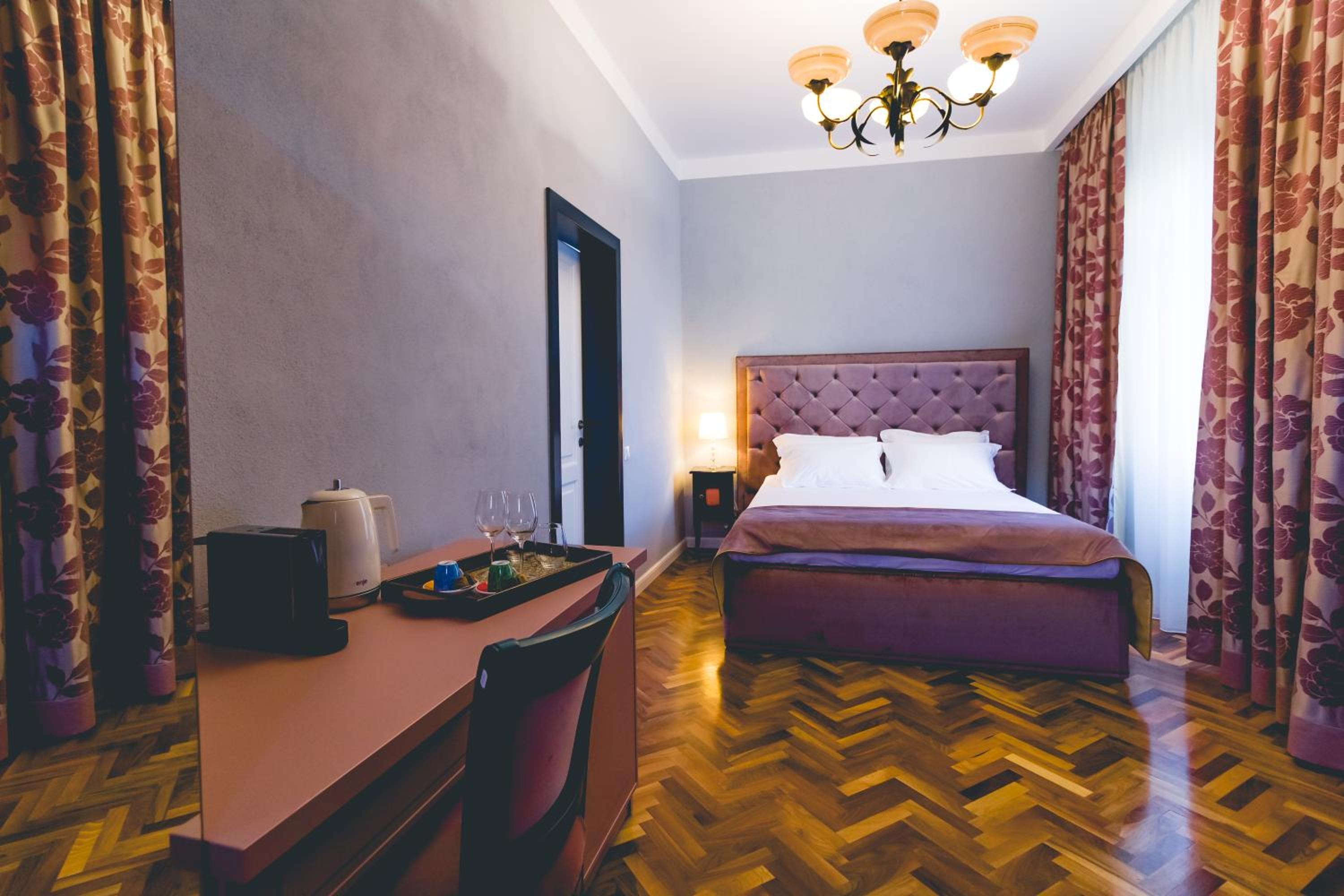 Deluxe Double Room - Photo 3