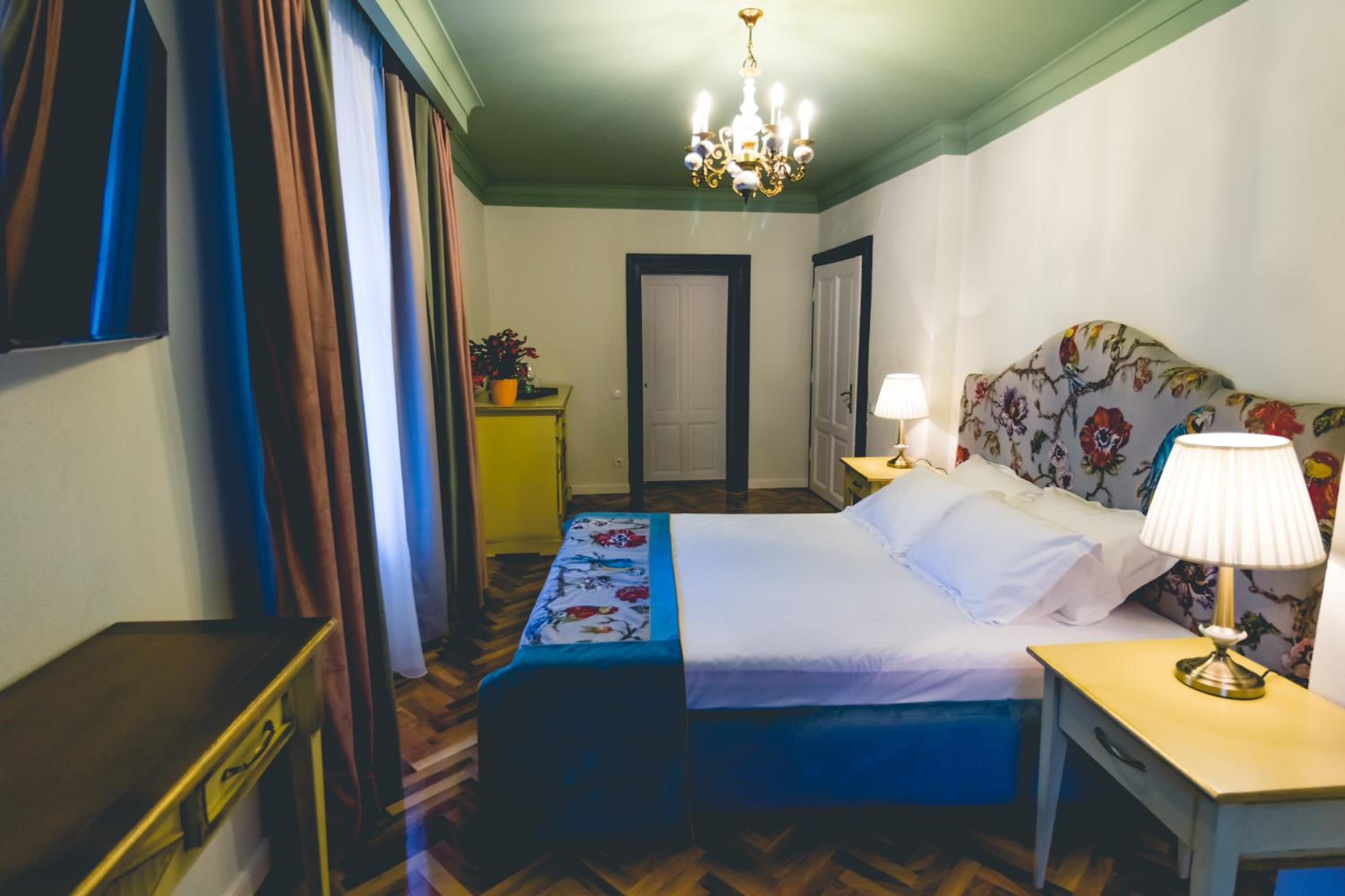 Deluxe Double Room - Photo 10