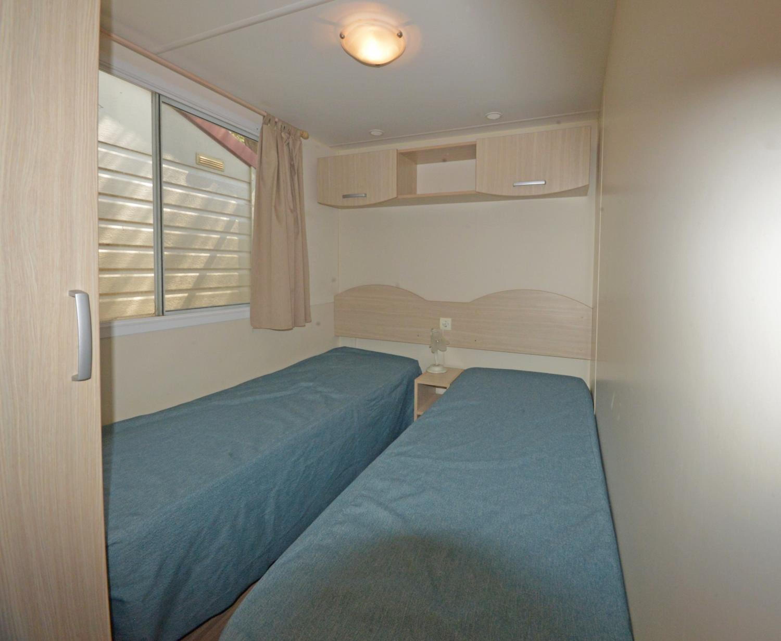 Mobile Home photo 2
