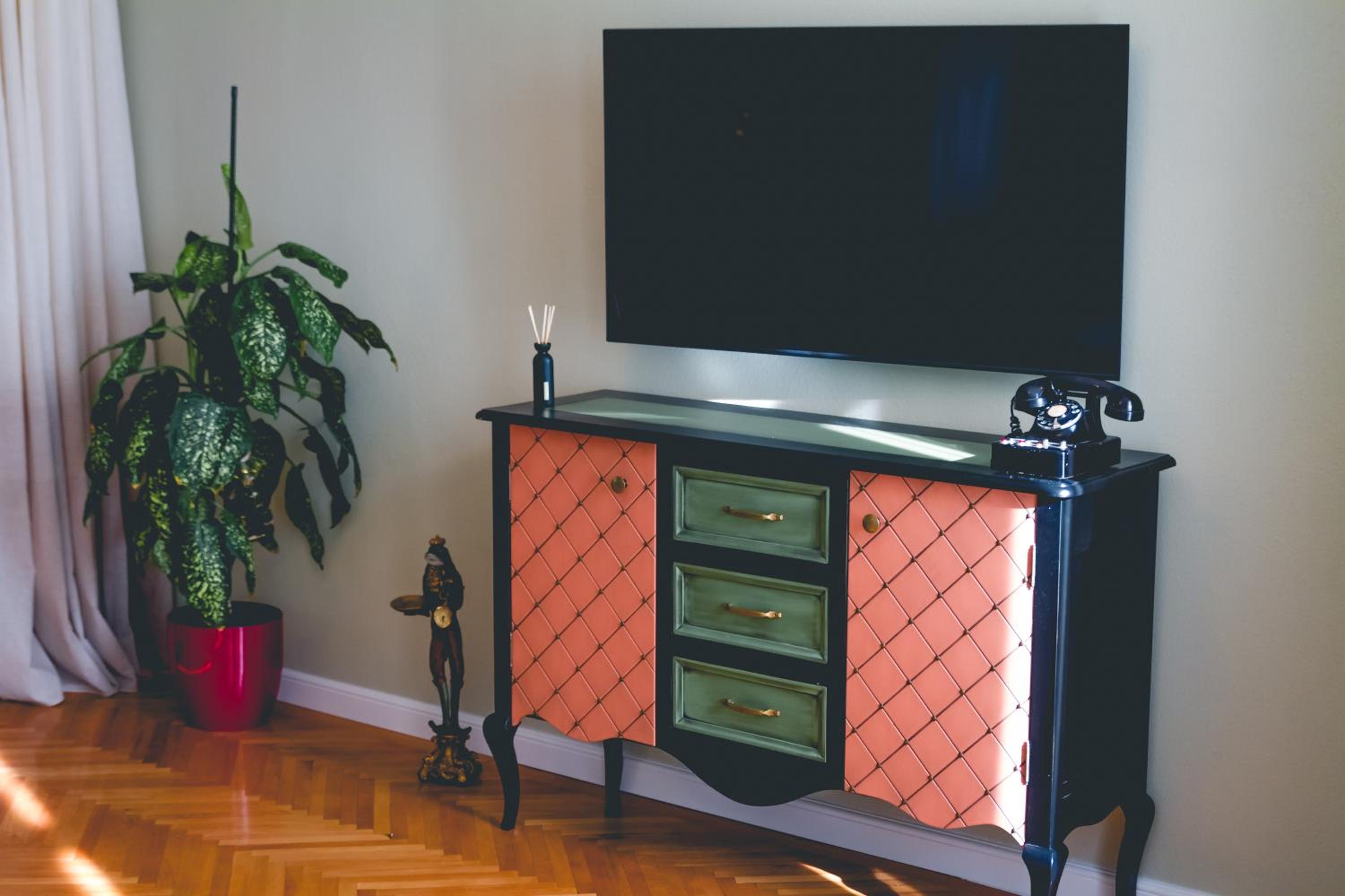 Deluxe Family Suite - Photo 7