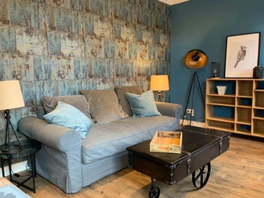 One-Bedroom Apartment photo 1