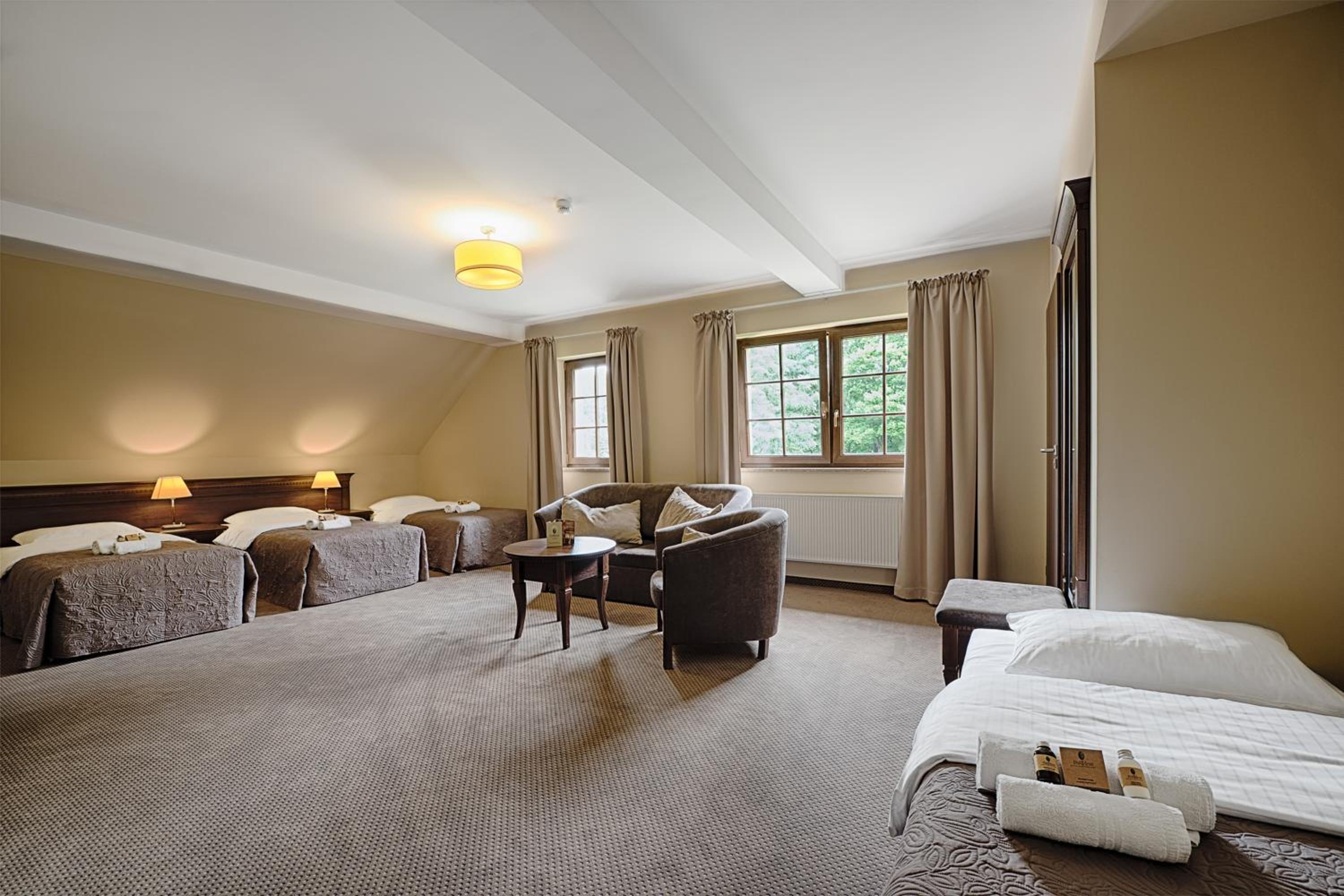 Superior Quadruple Room - Photo 2