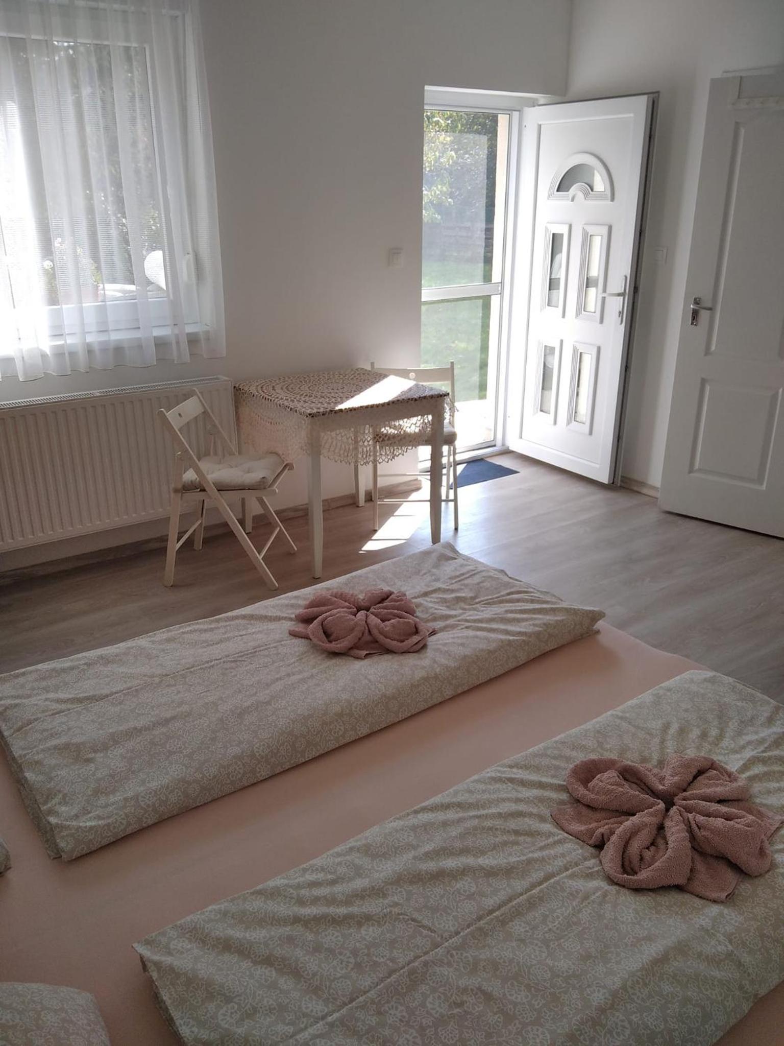 One-Bedroom Apartment - Photo 10