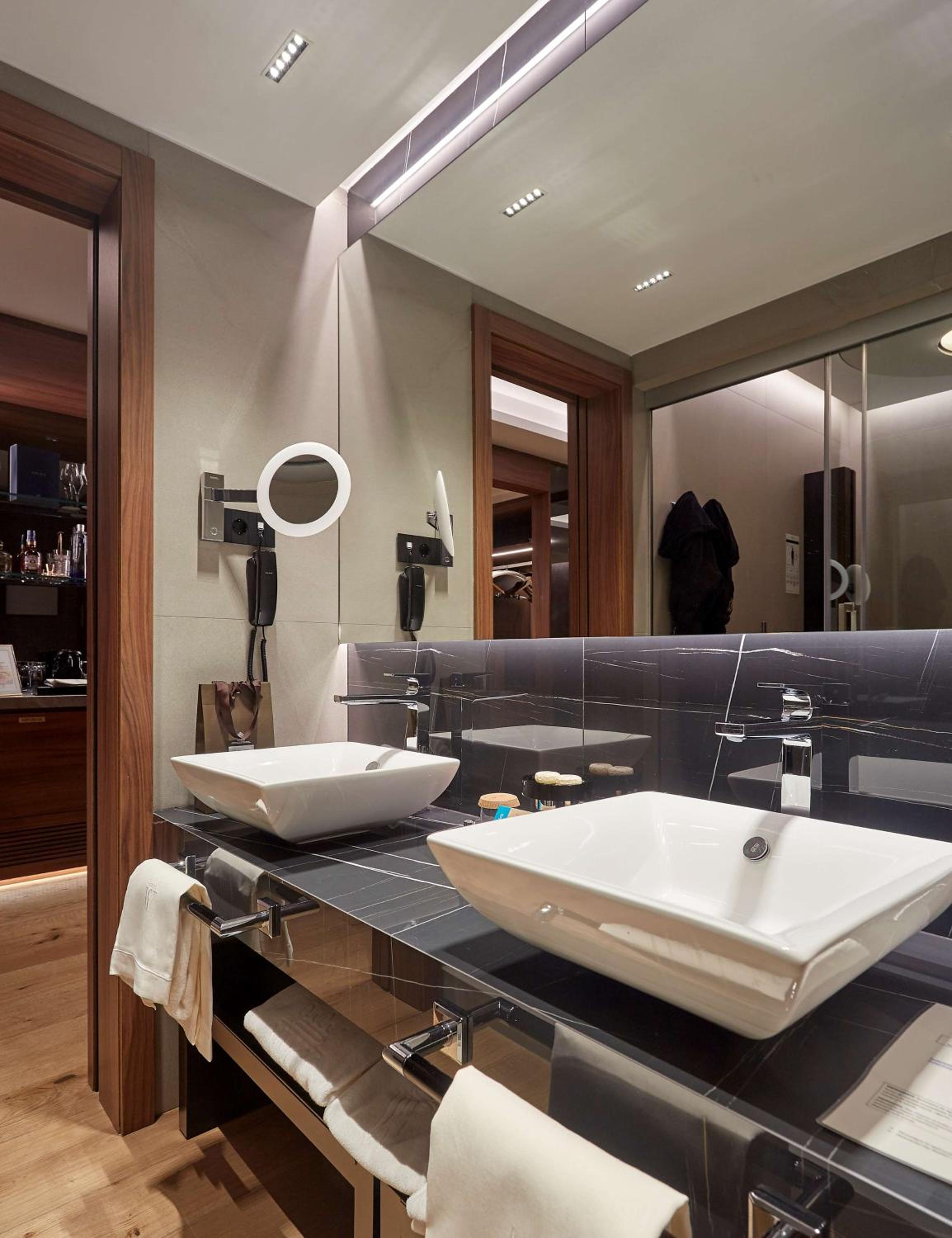 Suite Spa with Terrace The Wellington Club - Photo 14